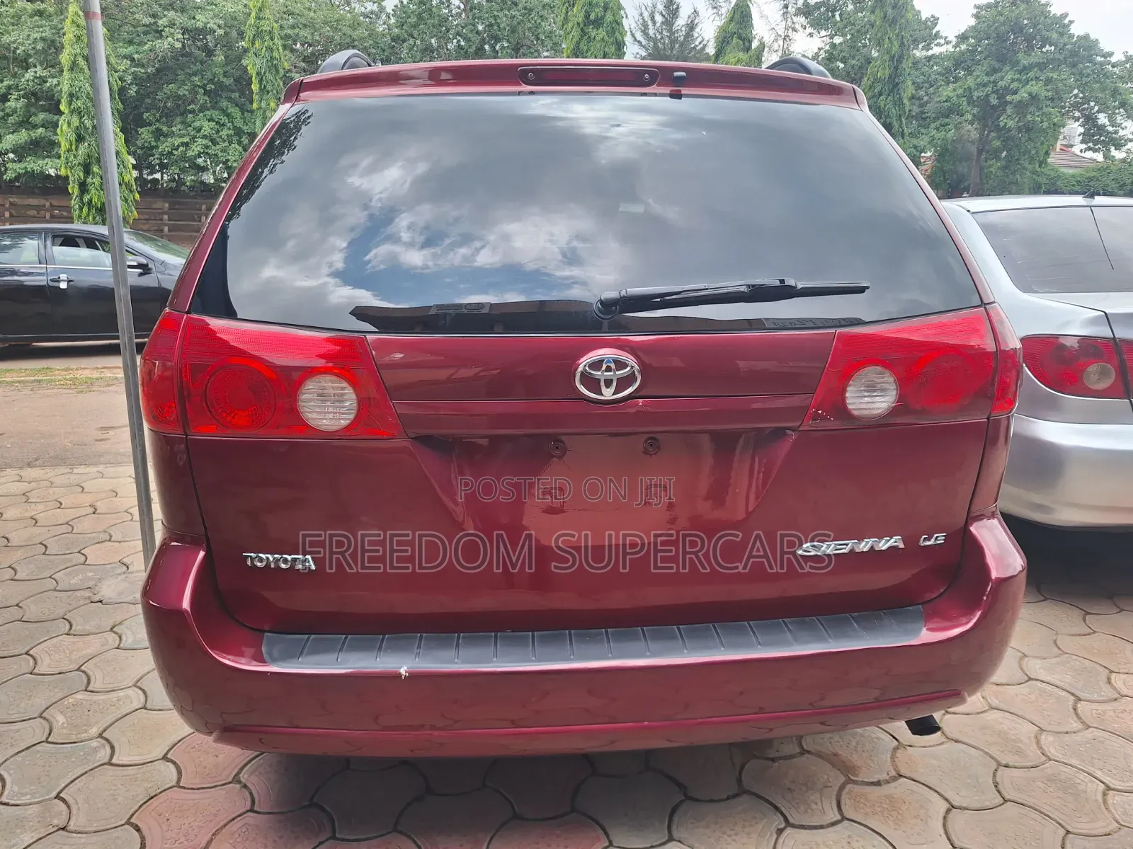 Toyota Sienna 2008 Red