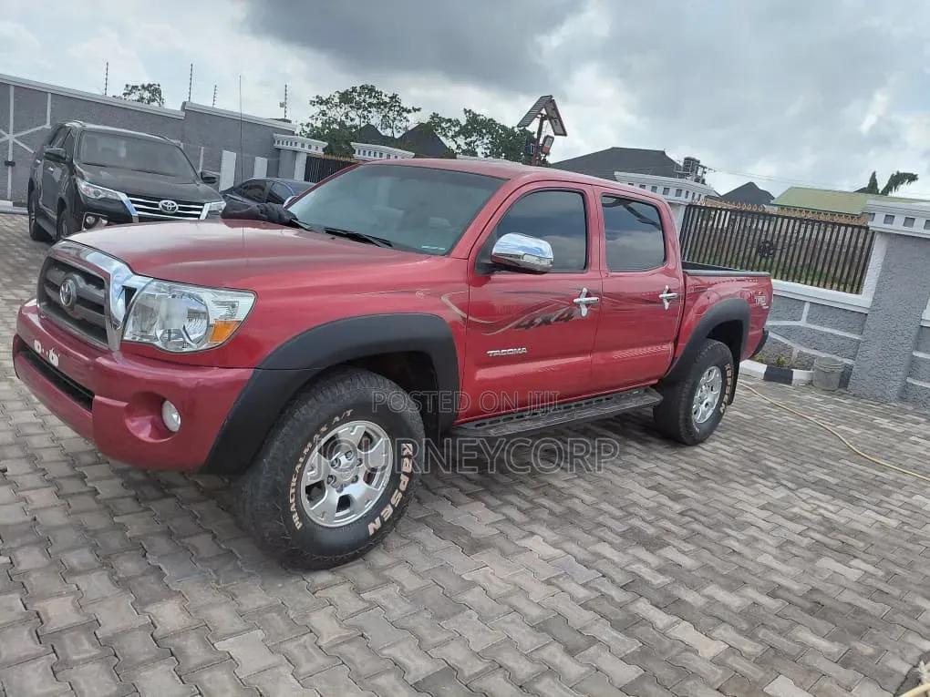 Toyota Tacoma 2010 Red