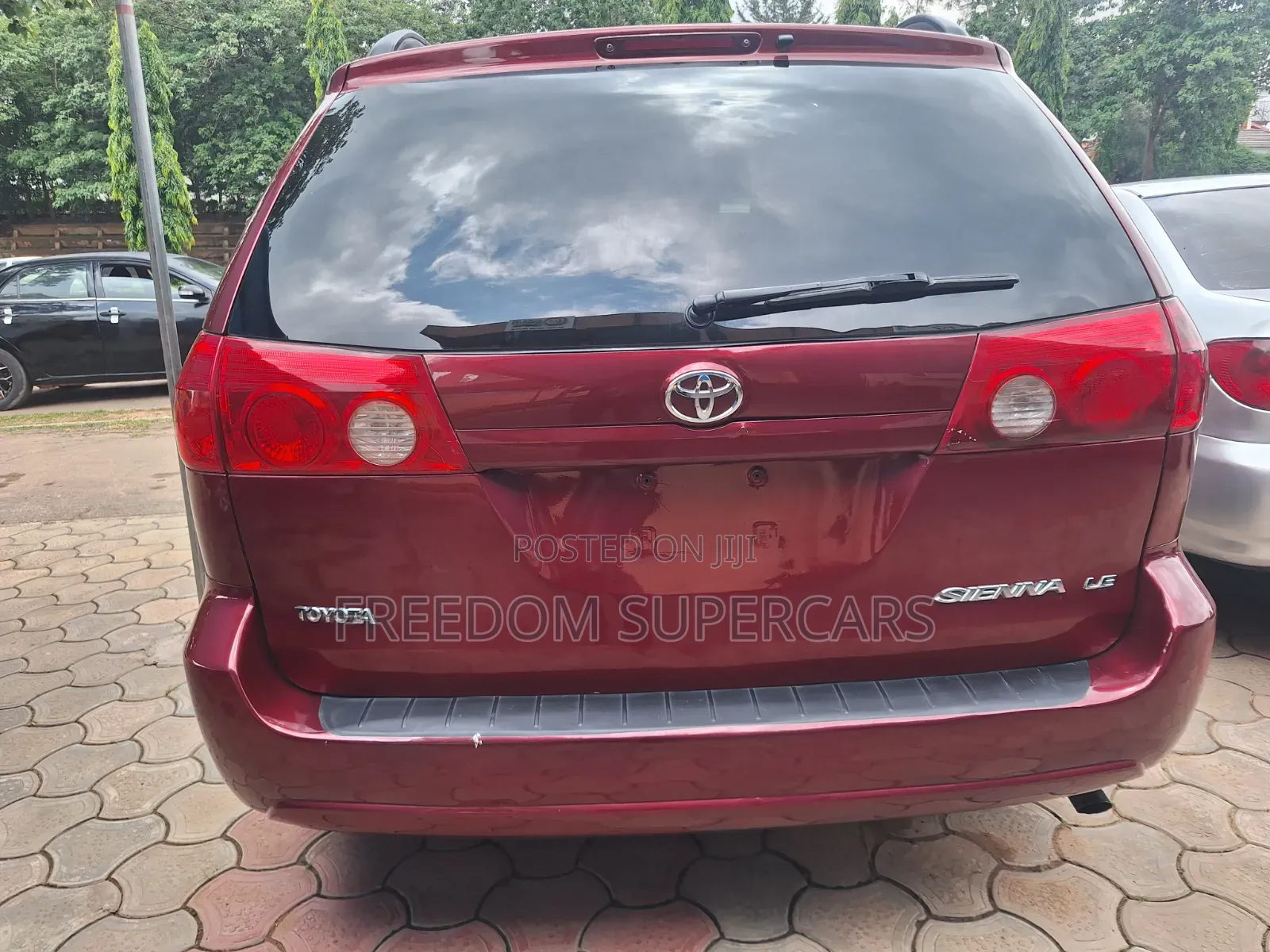 Toyota Sienna 2008 Red