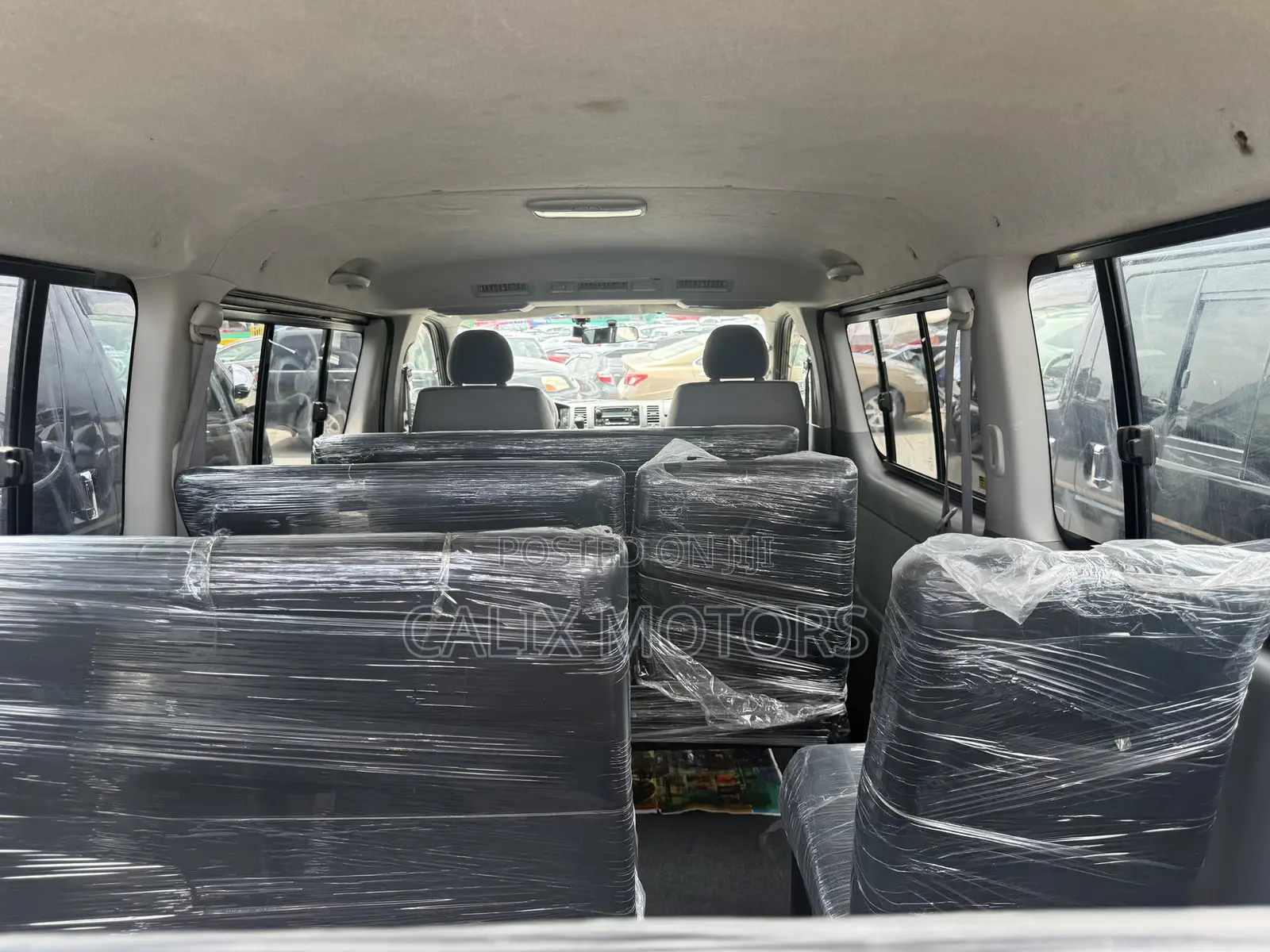 Toyota HiAce 2010 Black