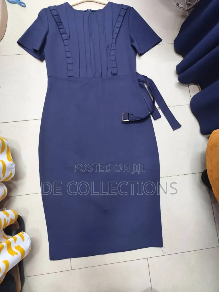 Fitted Corporate Gowns in Different Sizes and Colors