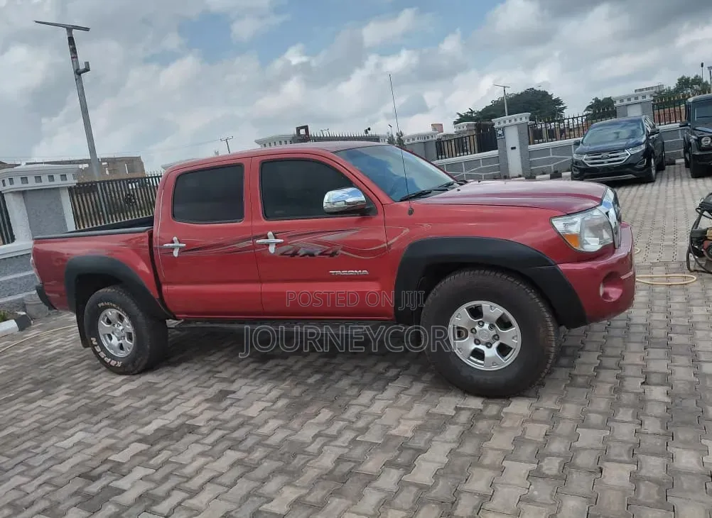 Toyota Tacoma 2010 Red