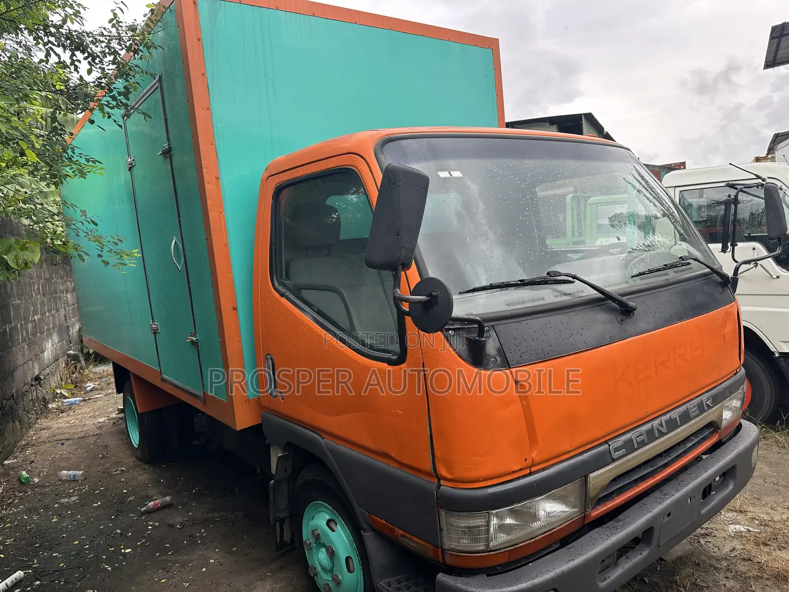 Mitsubishi Canter