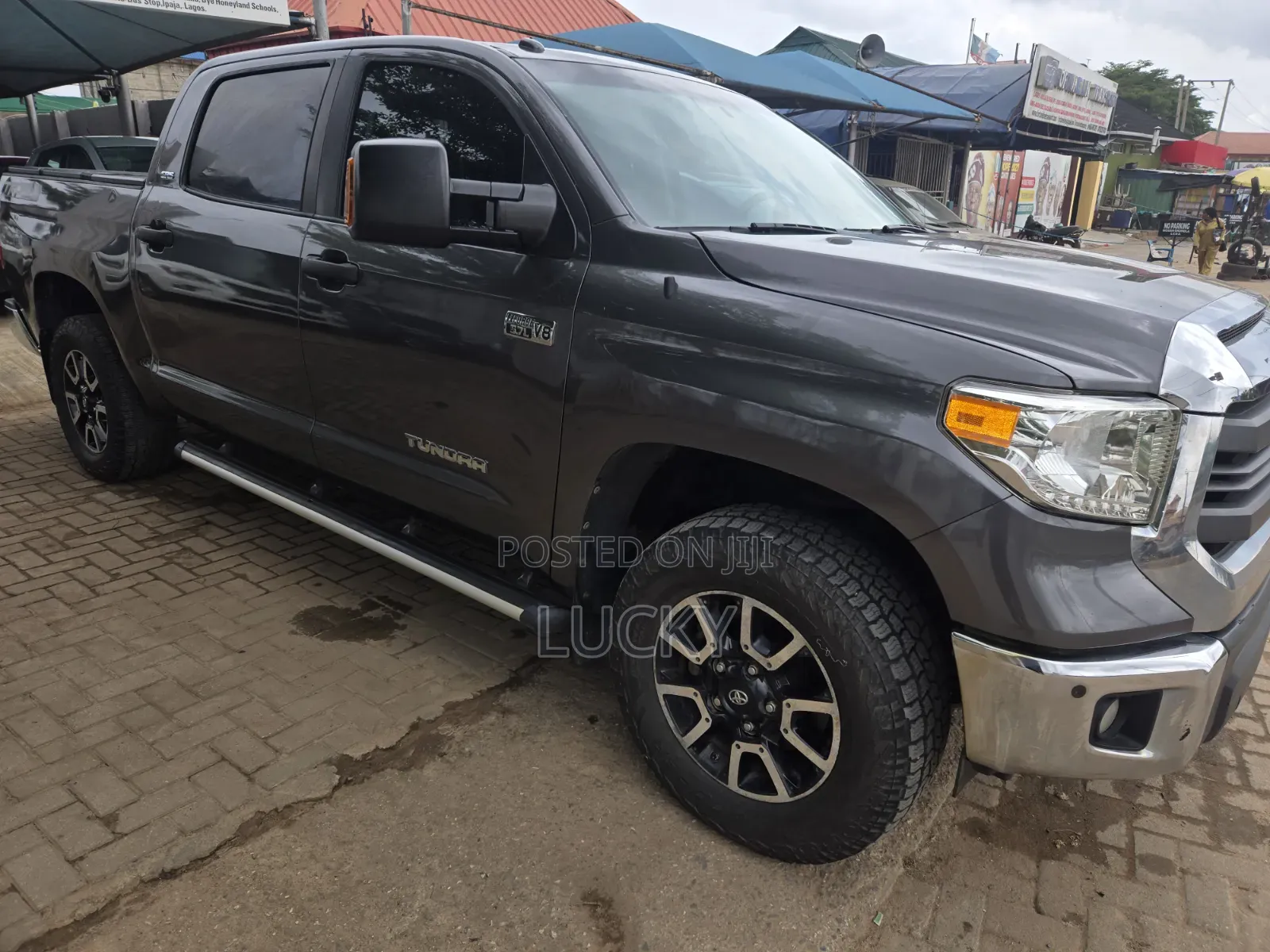 Toyota Tundra 2014 Gray