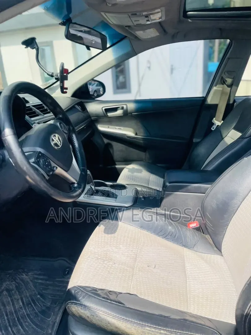Toyota Camry 2014 Silver