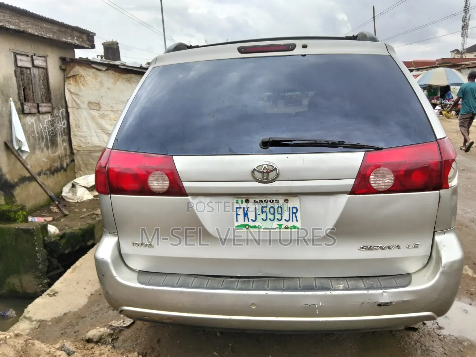 Toyota Sienna 2009 Silver