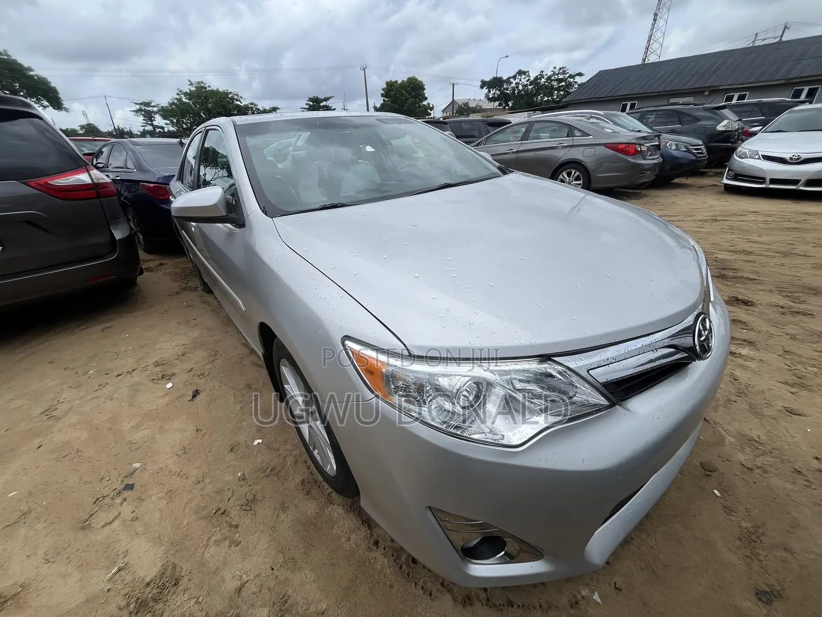 Toyota Camry SE 4dr Sedan (2.5L 4cyl 6A) 2013 Silver
