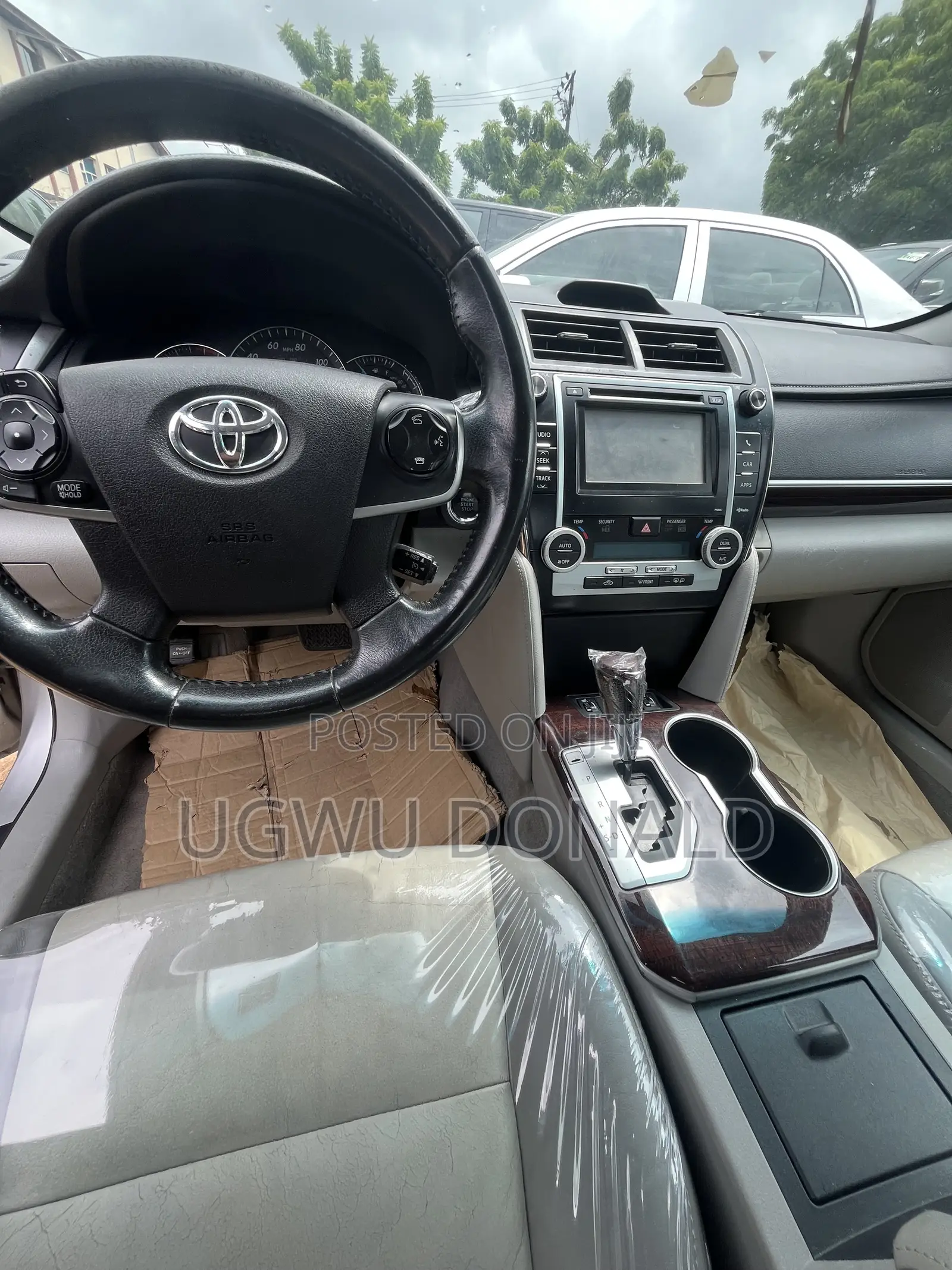 Toyota Camry SE 4dr Sedan (2.5L 4cyl 6A) 2013 Silver