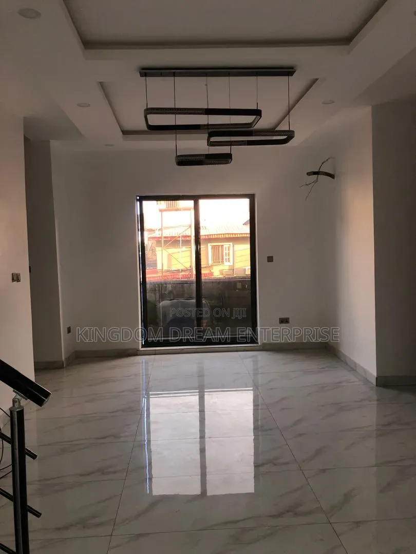 4 Bedroom Townhouse/Terrace In Ogba Gra For Sale