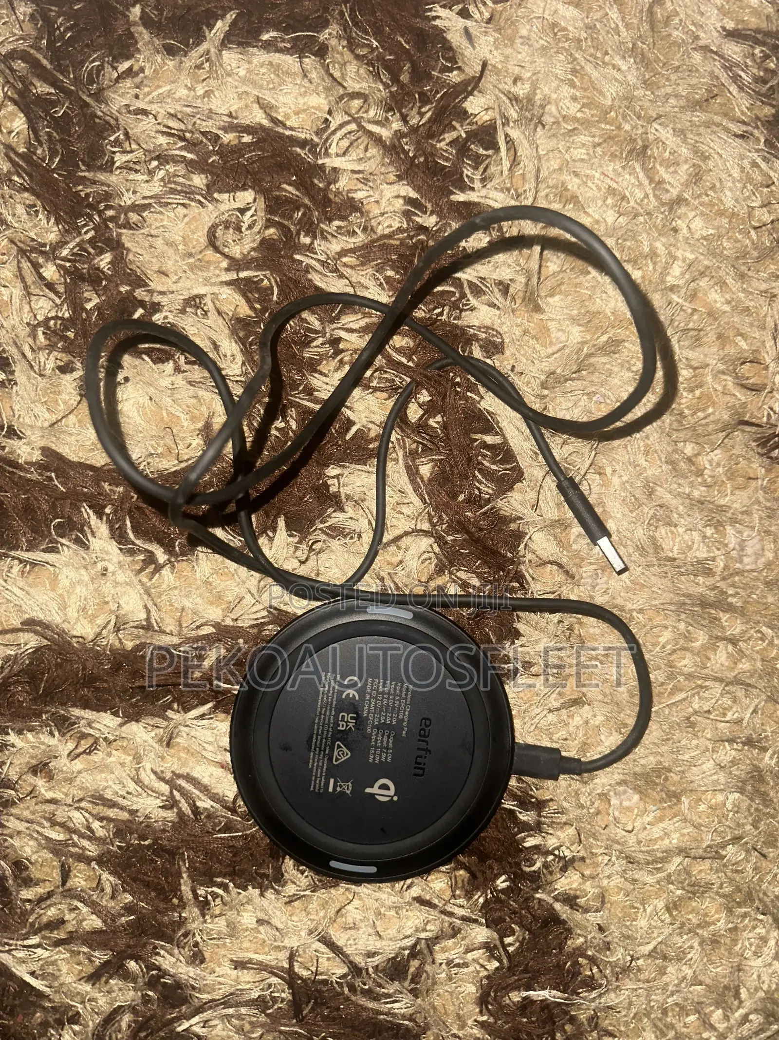 Earfun Wireless Charging Pad Supports