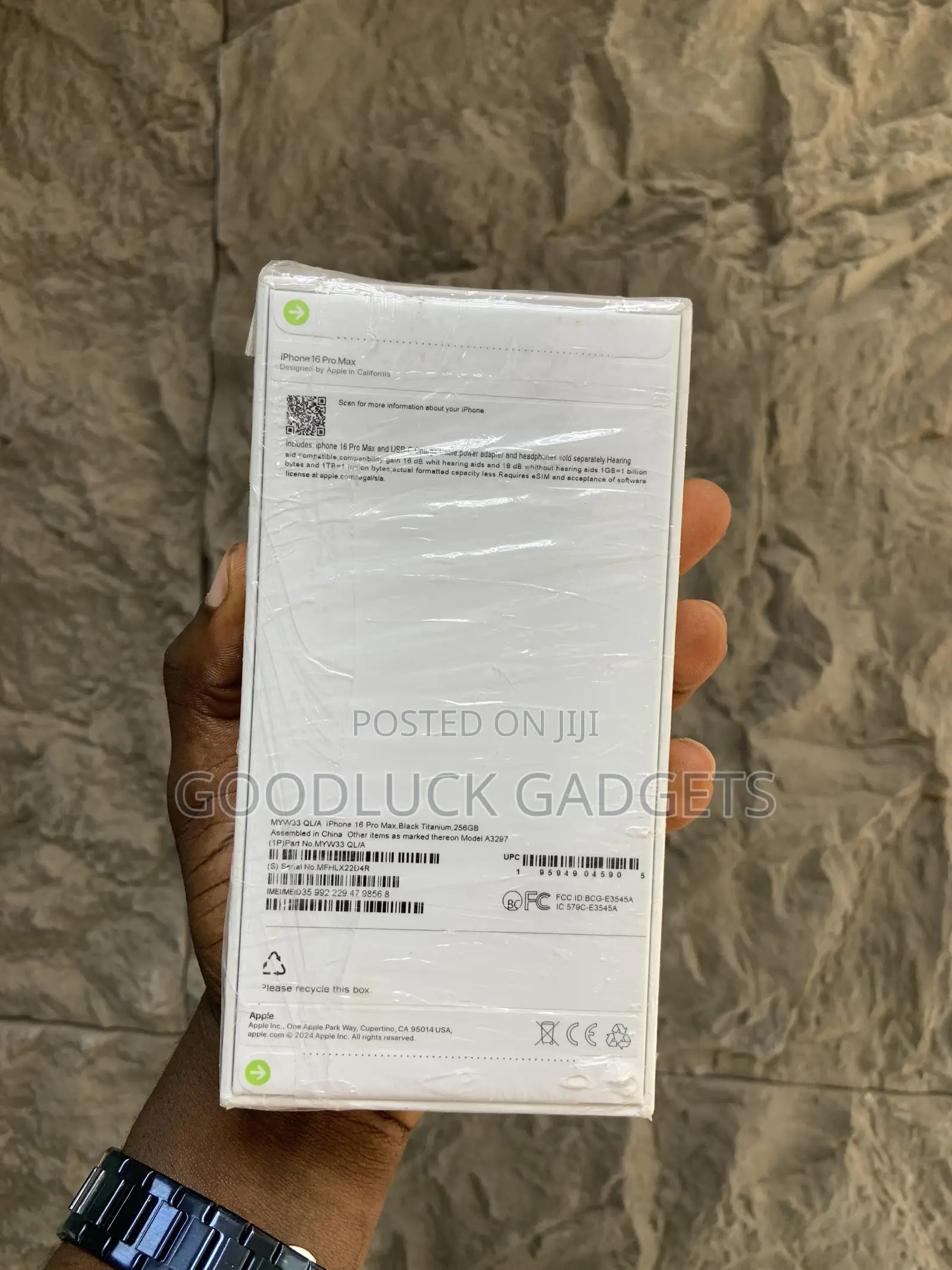 New Apple iPhone 16 Pro Max 256 GB Black