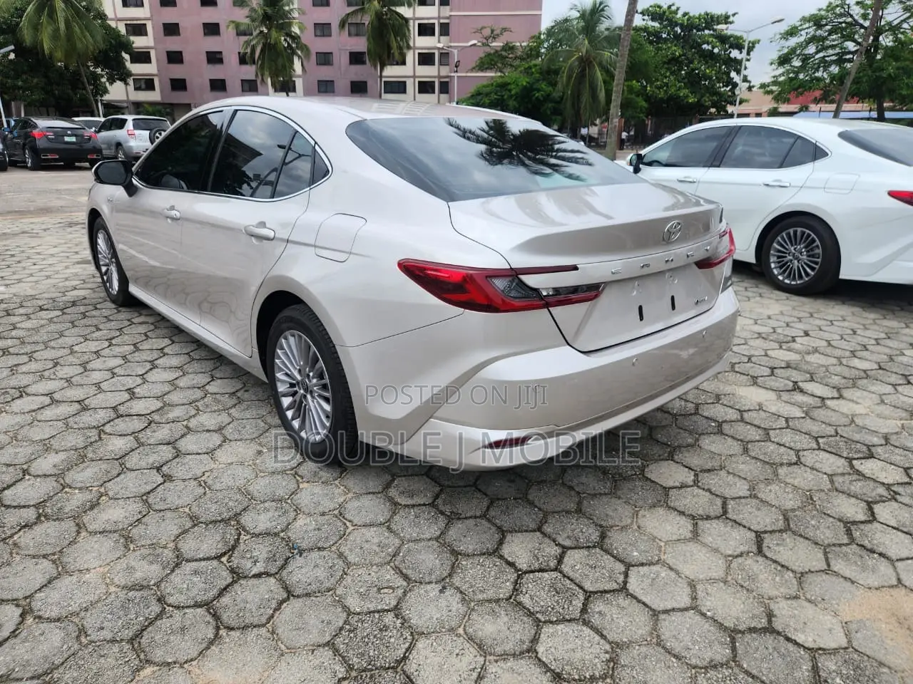 Toyota Camry LE 2025