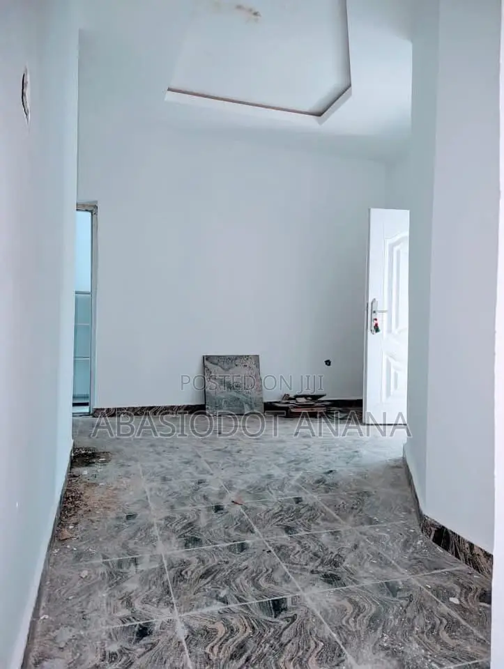 3bdrm Bungalow in Osongoma Estate, Uyo for rent