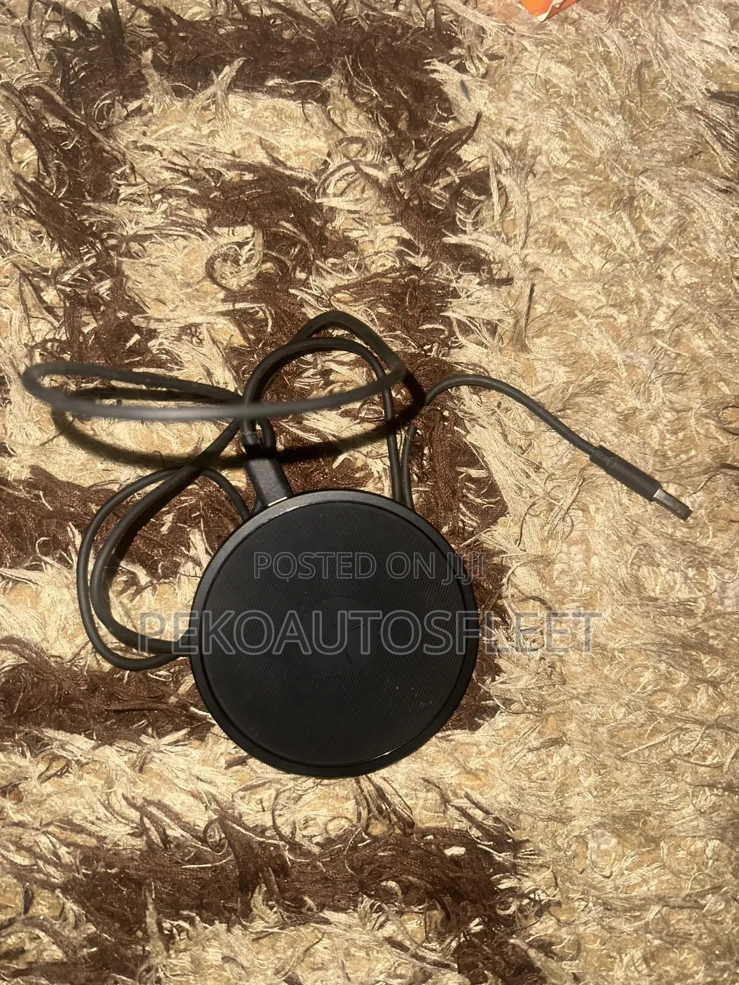 Earfun Wireless Charging Pad Supports