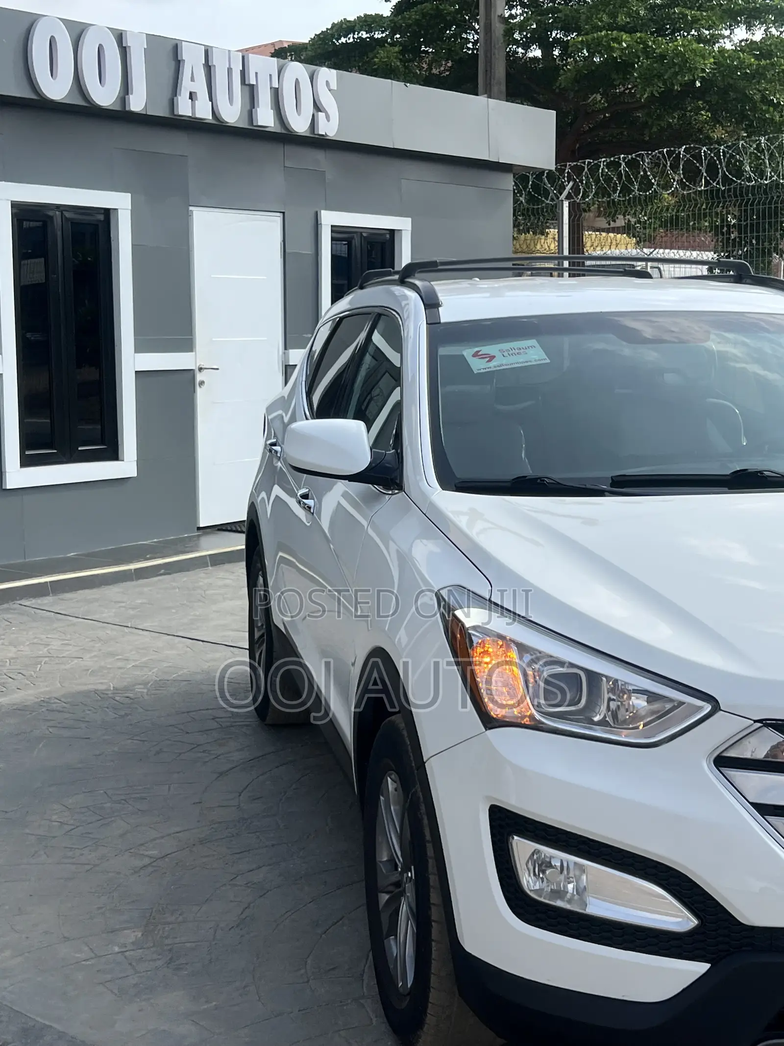 Hyundai Santa Fe 2016 White