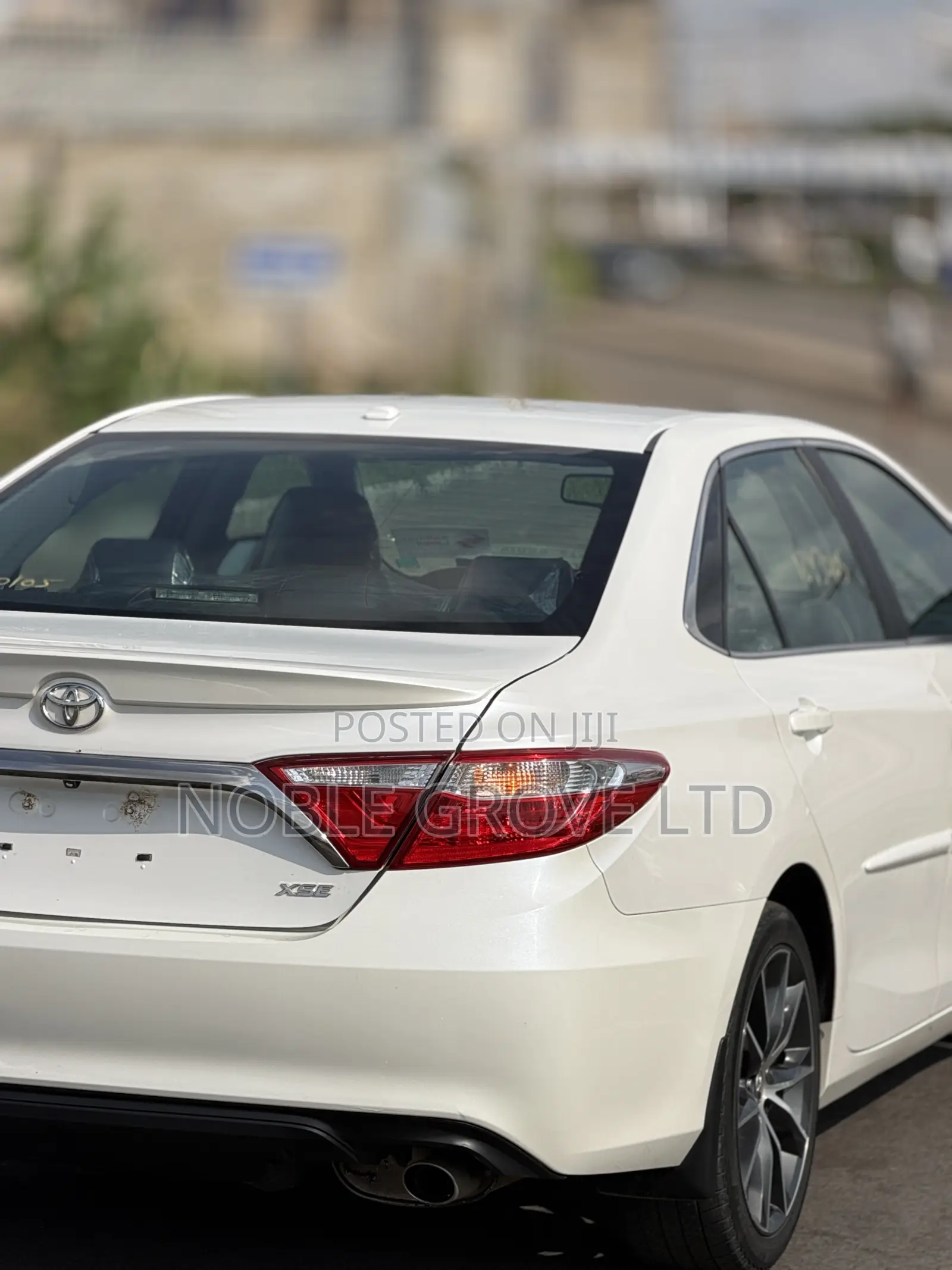 Toyota Camry XSE 4dr Sedan (2.5L 4cyl 6A) 2015 White