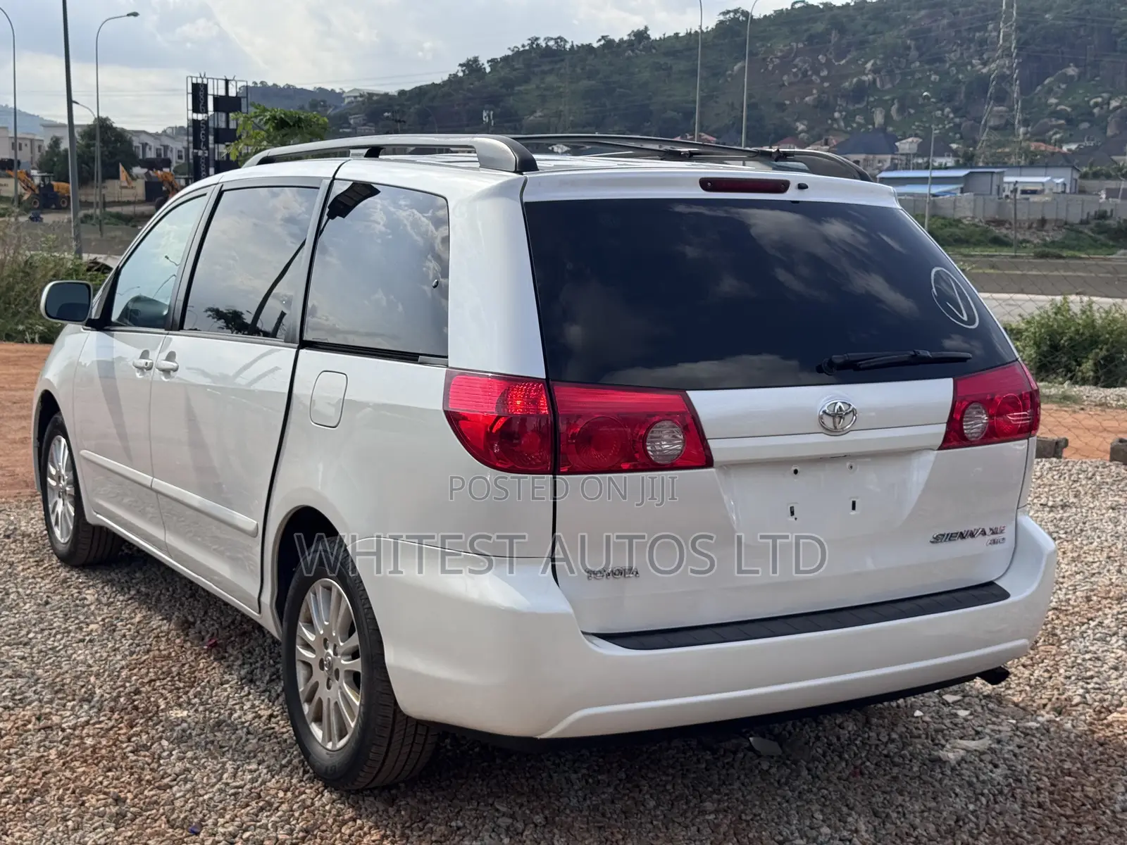 Toyota Sienna XLE AWD 2008 White
