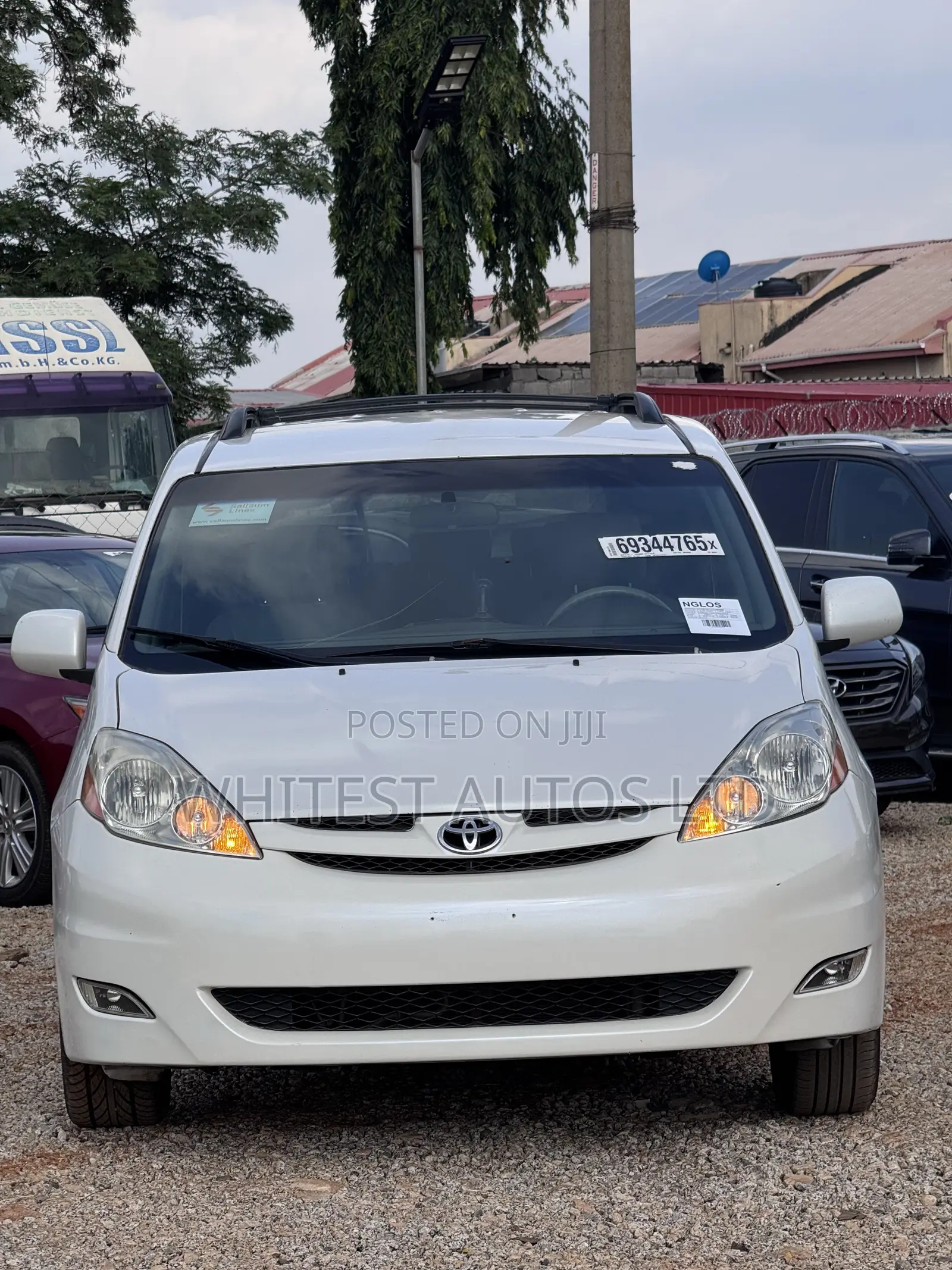 Toyota Sienna XLE AWD 2008 White