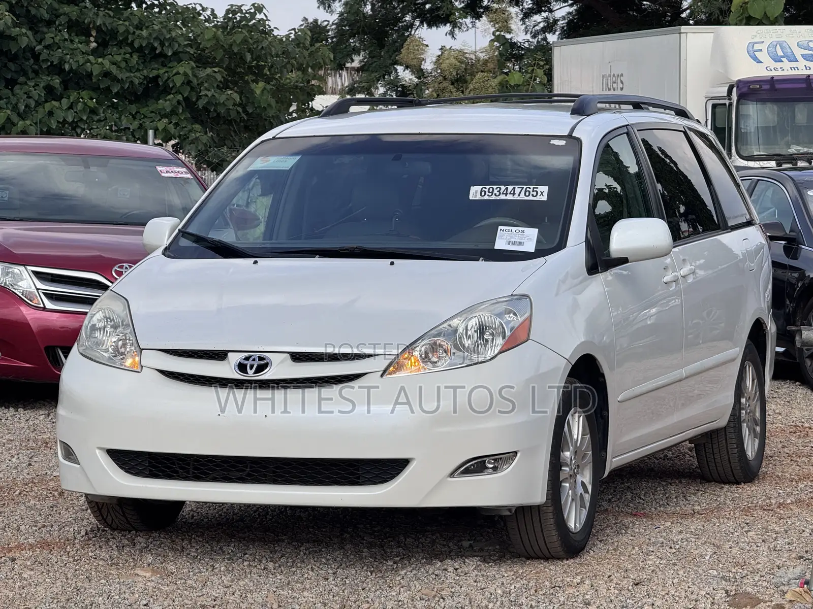 Toyota Sienna XLE AWD 2008 White