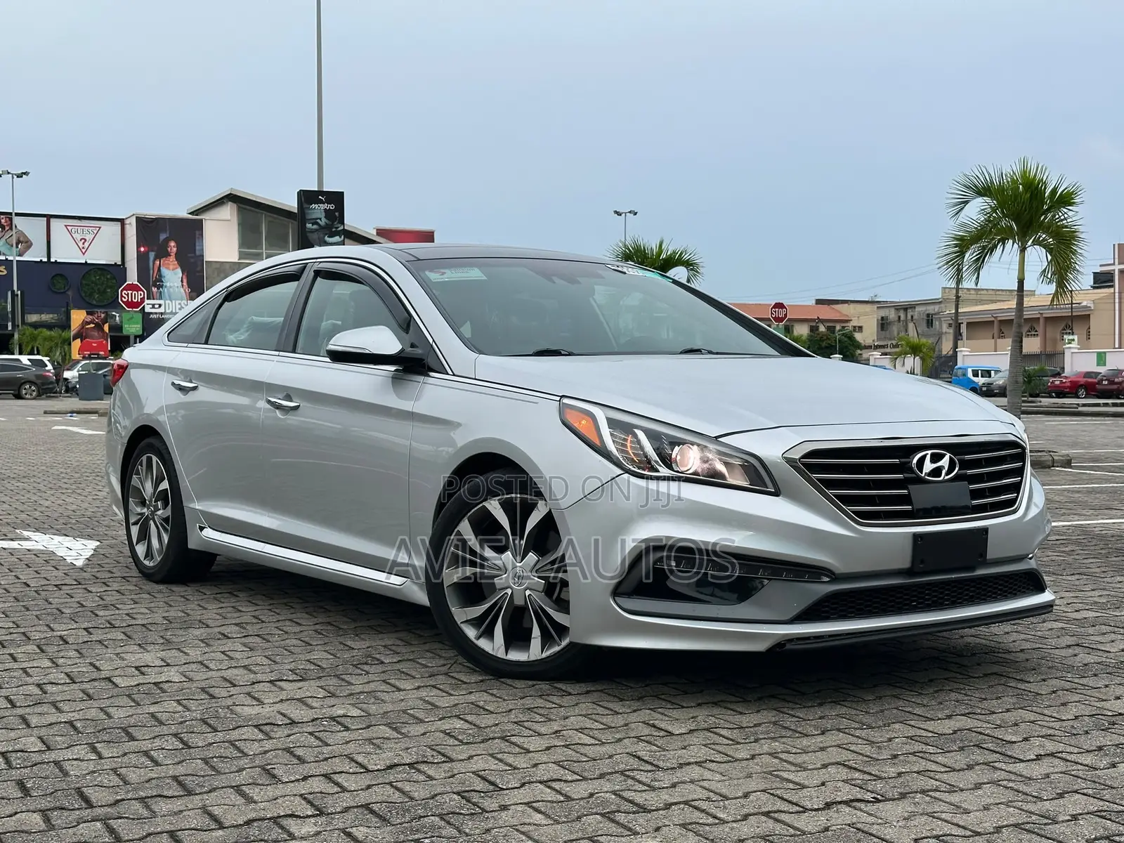 Hyundai Sonata Limited 2.0T 4dr Sedan (2.0L 4cyl Turbo 6A) 2015 Silver