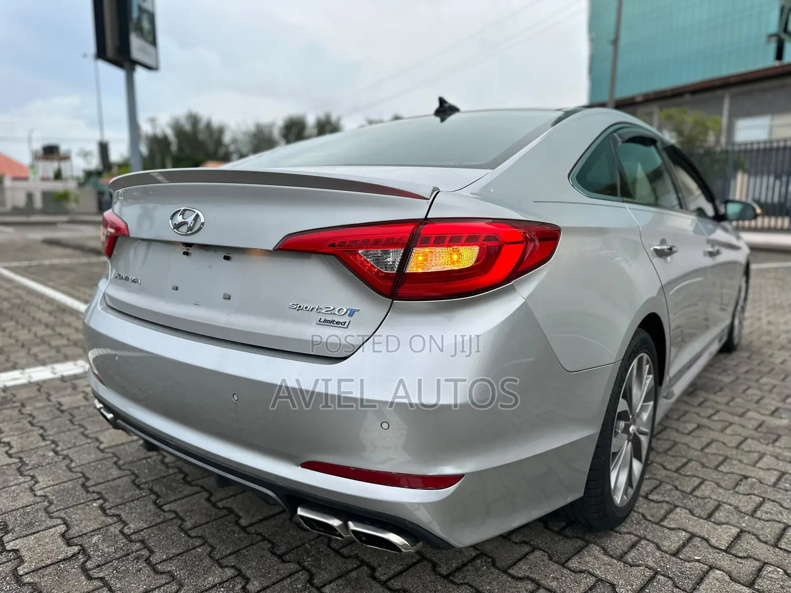 Hyundai Sonata Limited 2.0T 4dr Sedan (2.0L 4cyl Turbo 6A) 2015 Silver