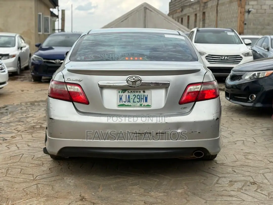 Toyota Camry SE 4dr Sedan (2.4L 4cyl 5A) 2006 Silver