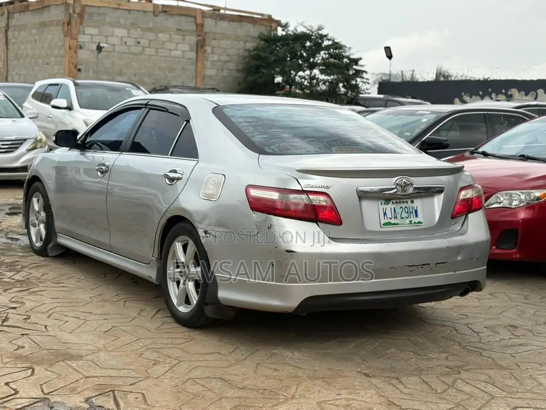 Toyota Camry SE 4dr Sedan (2.4L 4cyl 5A) 2006 Silver