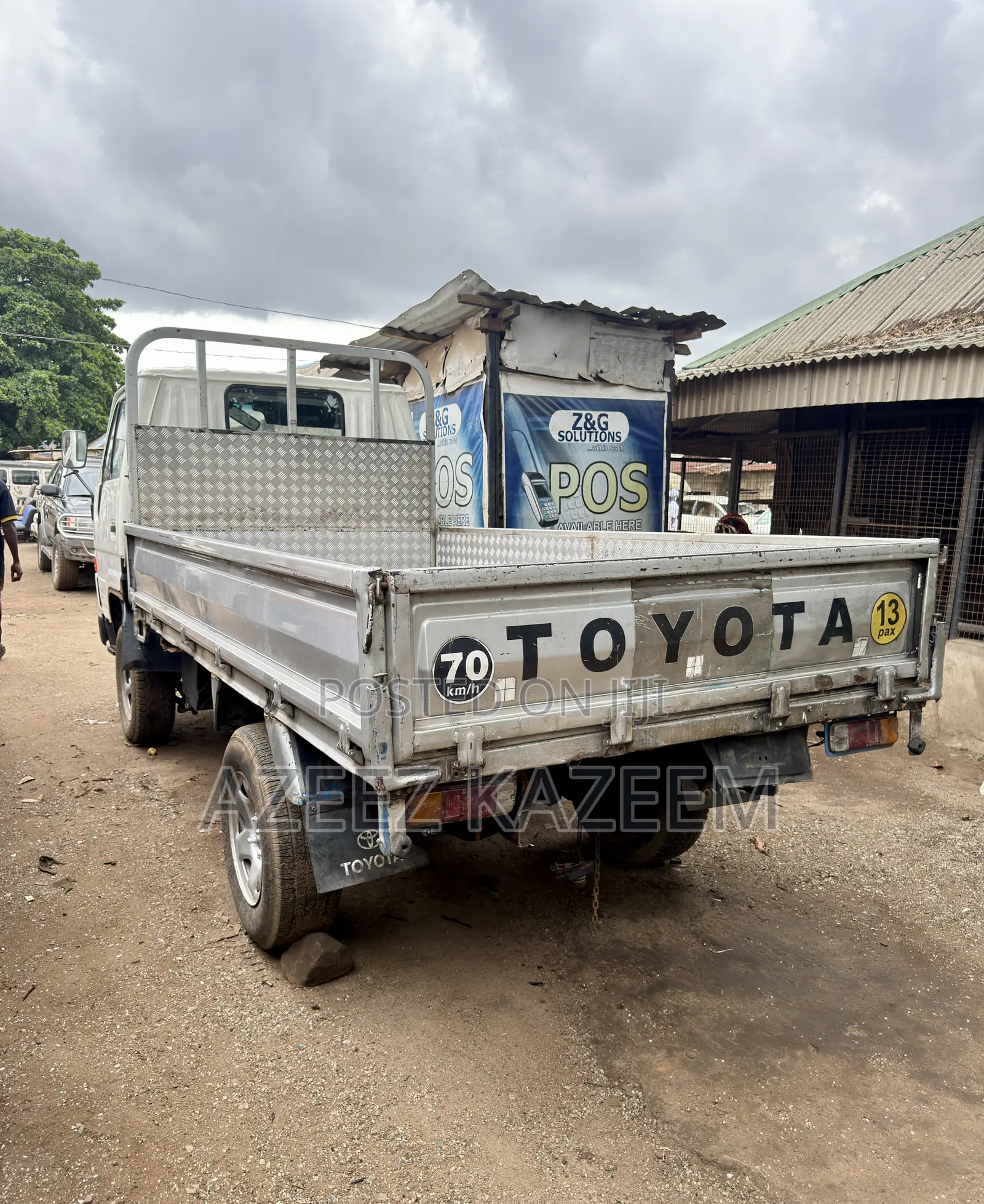 Toyota Dyna Truck Normal Hand Followed Come Bucket Petrol Engine