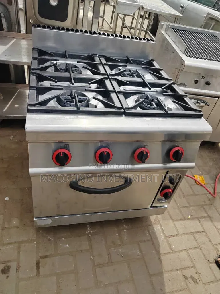 Stainless Steel Industrial Gas Cooker Four Burners and Built-in Oven