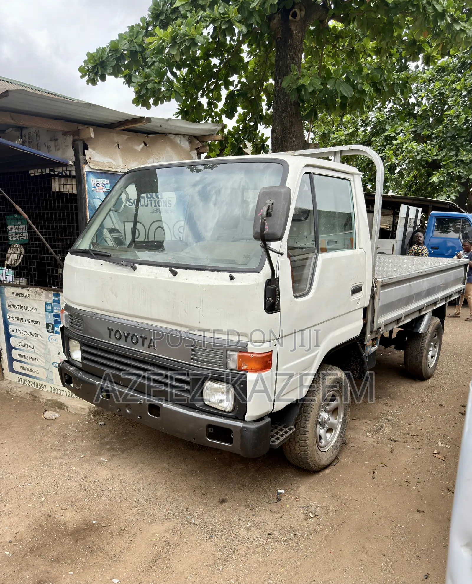Toyota Dyna Truck Normal Hand Followed Come Bucket Petrol Engine