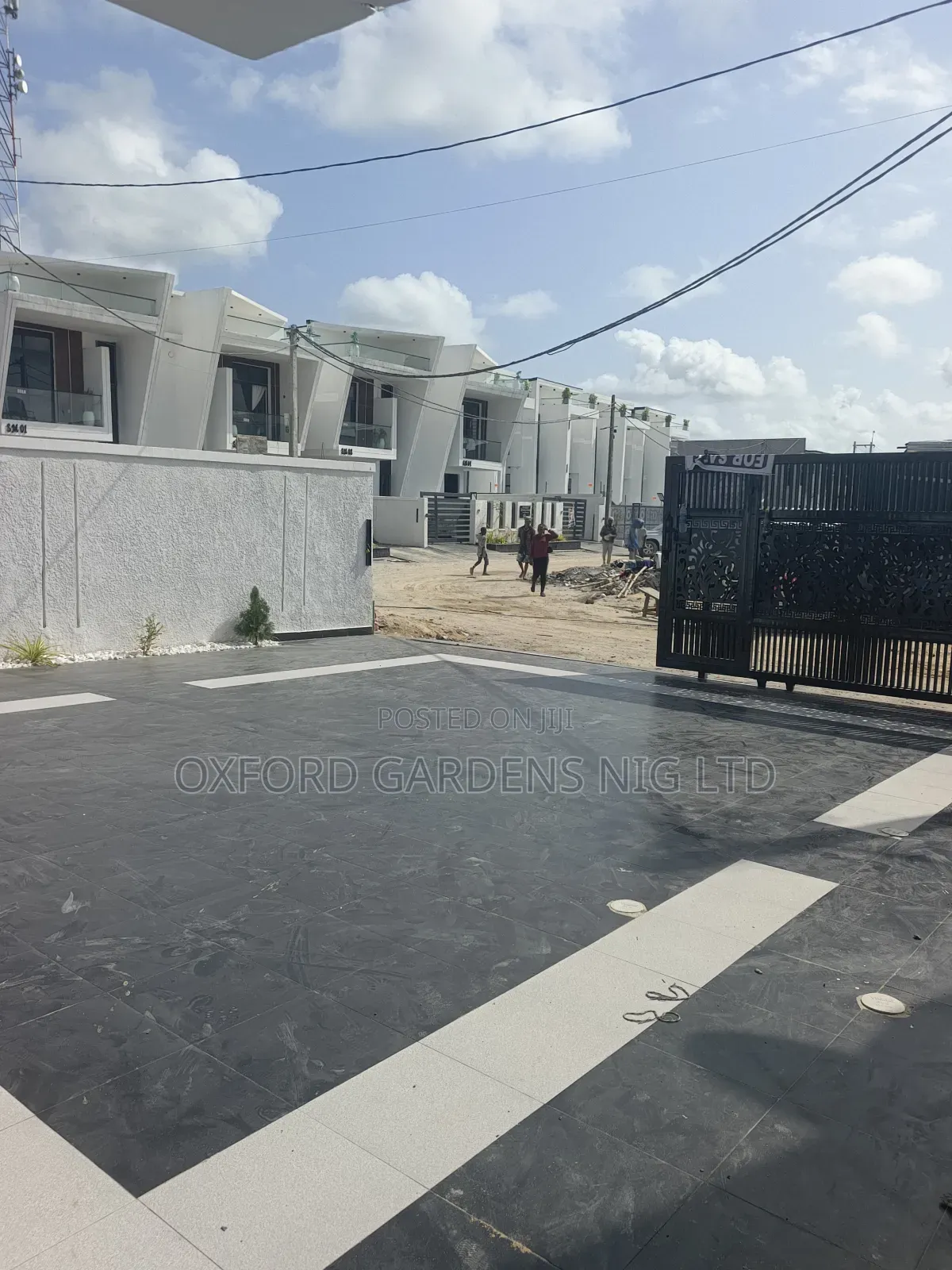 5bdrm Duplex in Ikota Gra Estate for sale