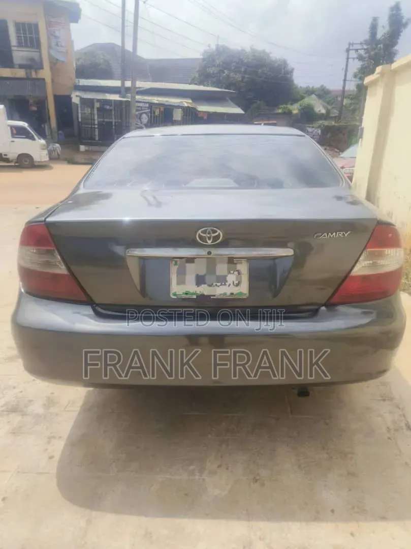 Toyota Camry 2004 Gray