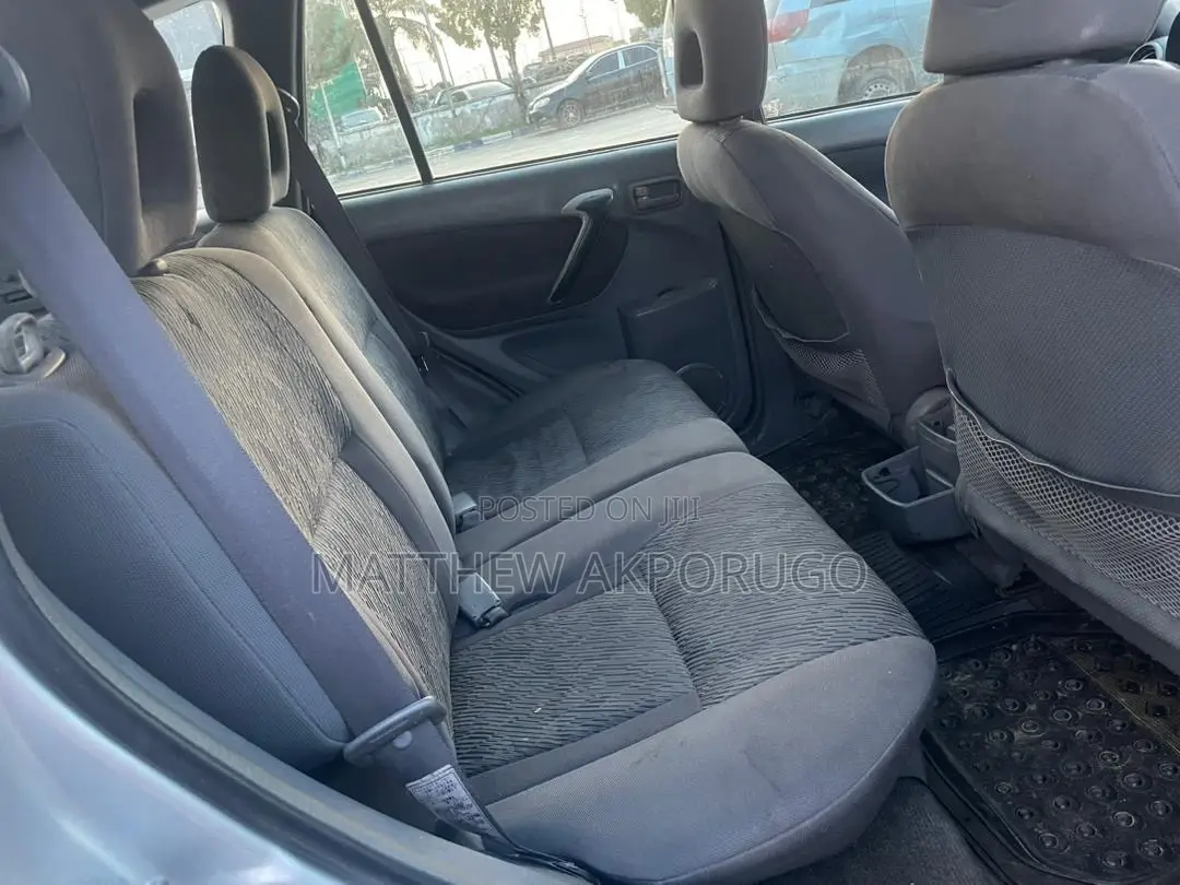 Toyota RAV4 2004 Silver