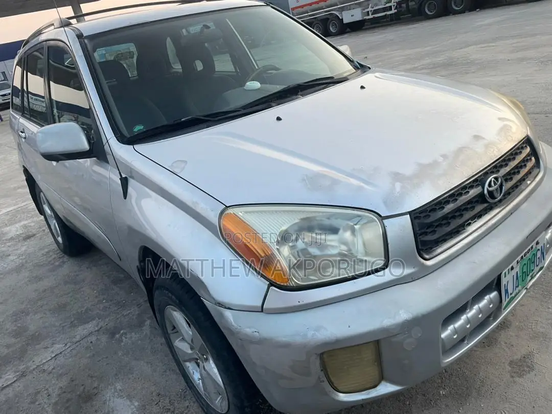 Toyota RAV4 2004 Silver