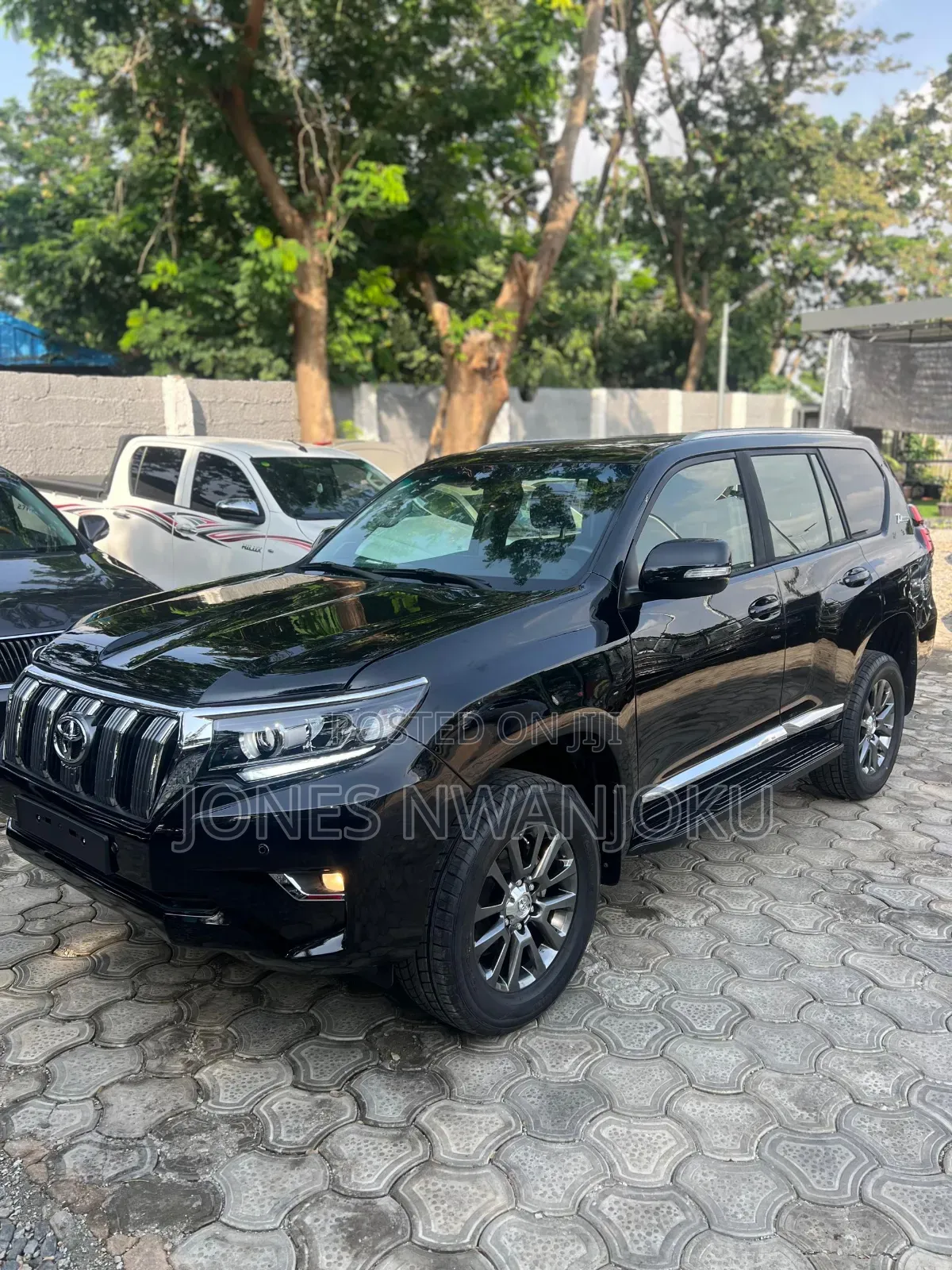 Toyota Land Cruiser Prado 2016 Black