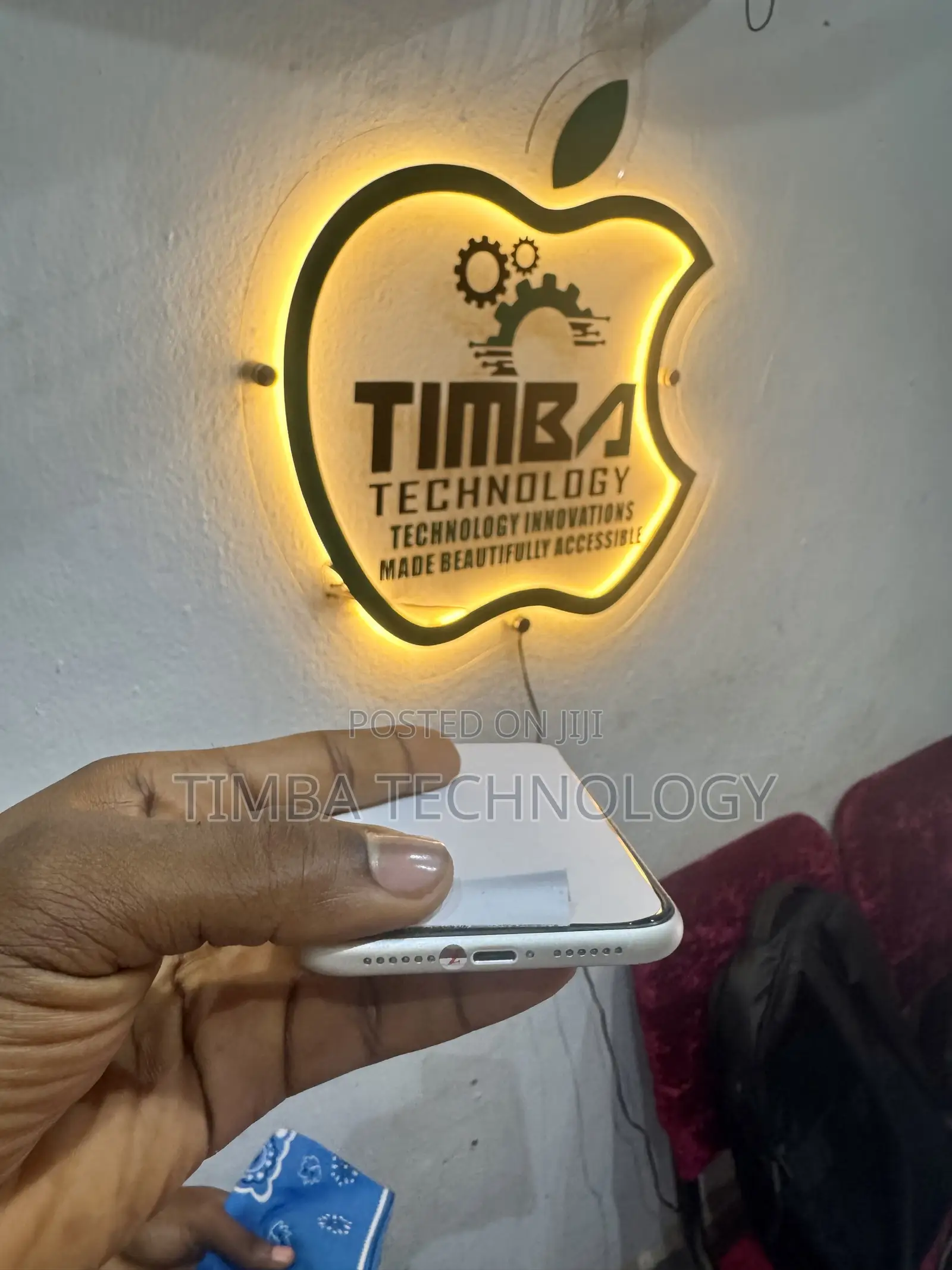 New Apple iPhone 11 128 GB White