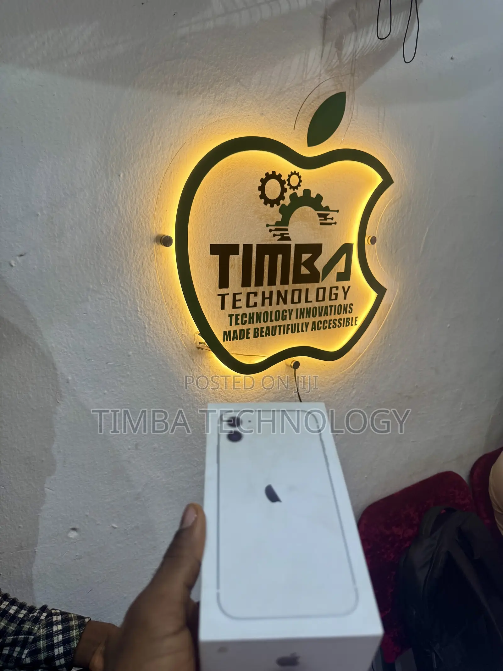 New Apple iPhone 11 128 GB White