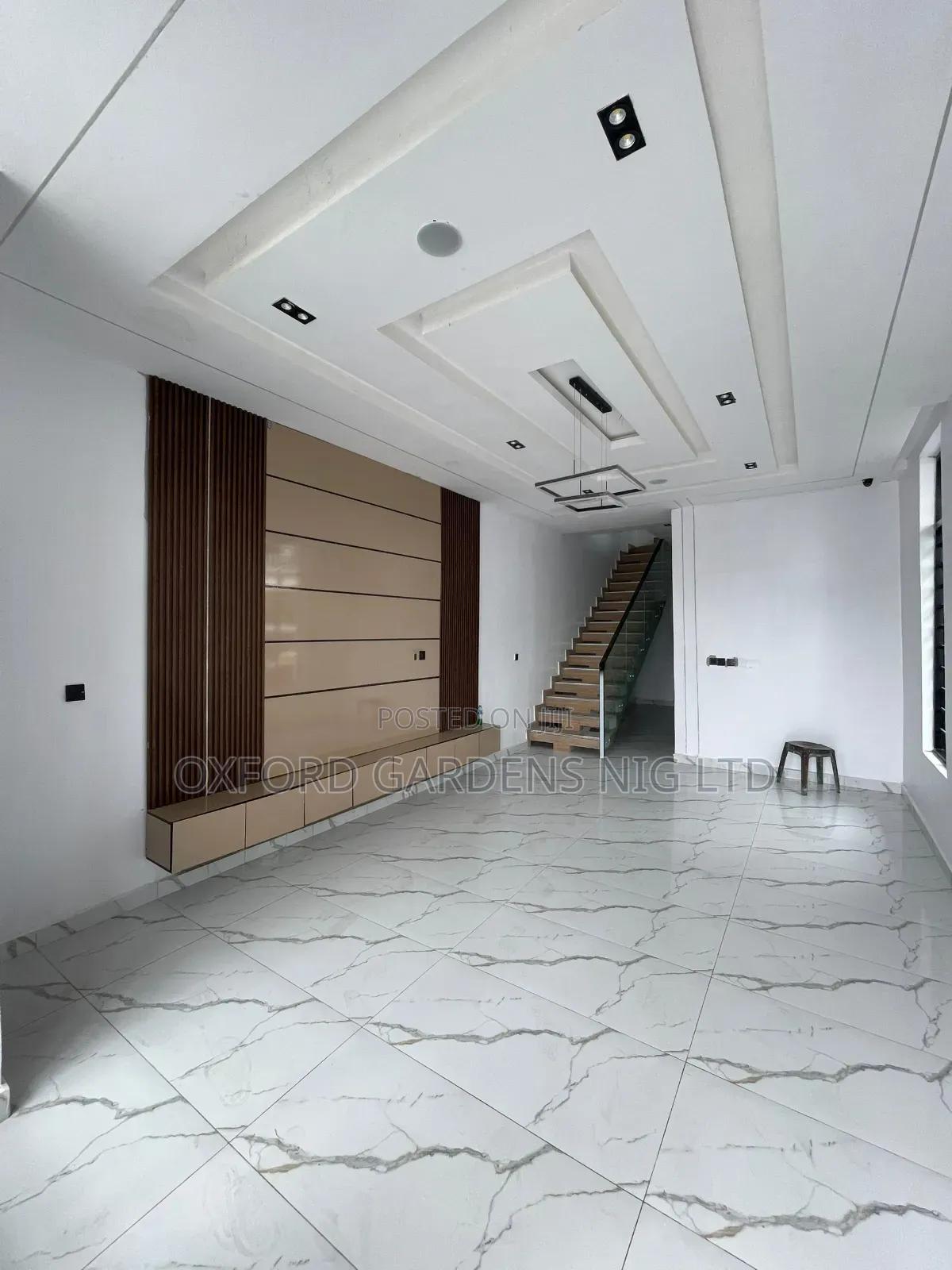 4bdrm Duplex in Ikota Gra State for sale