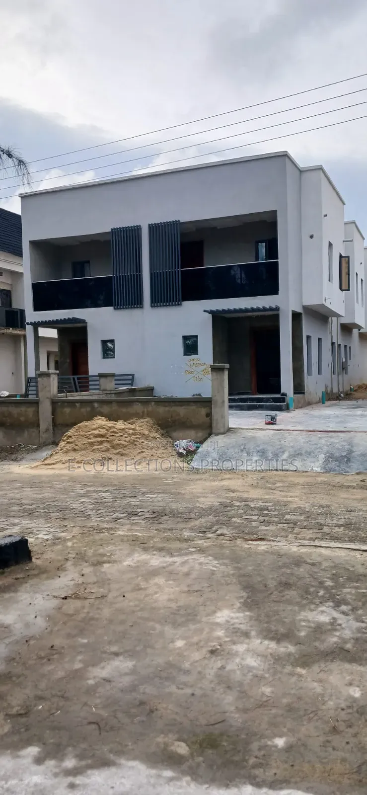 4bdrm Duplex in Genesis Court 2, Lekki Expressway for sale