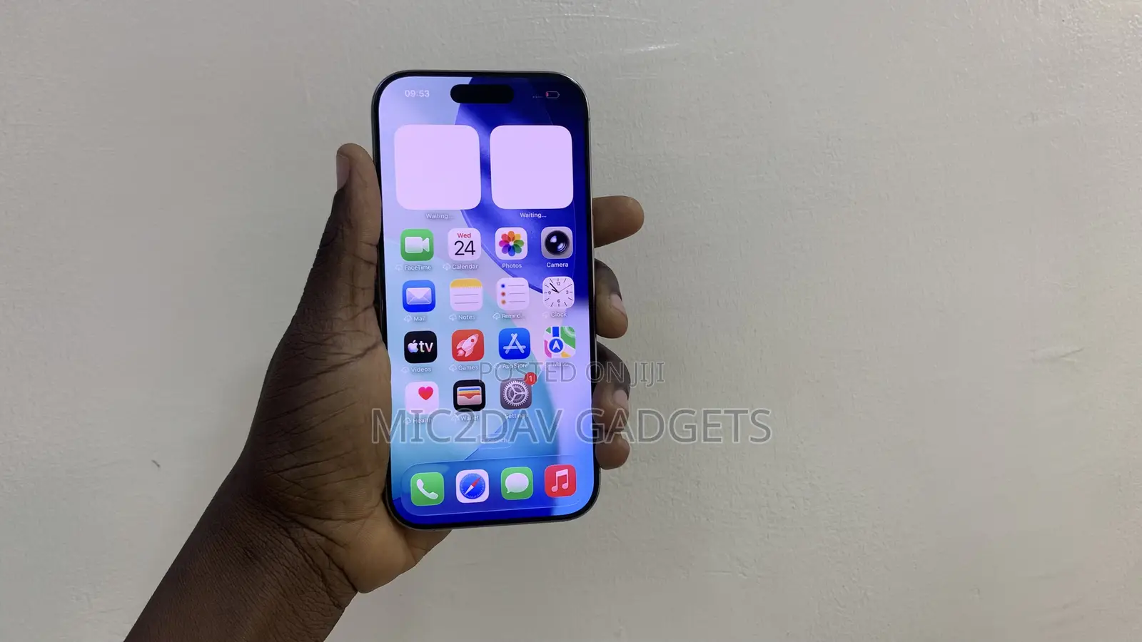 Apple iPhone 16 Pro 128 GB Gray