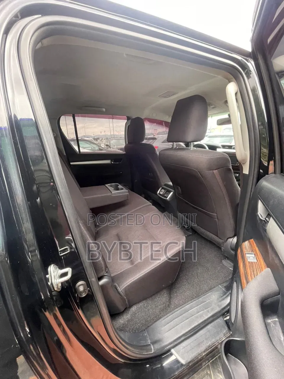 Toyota Hilux 2023 Black