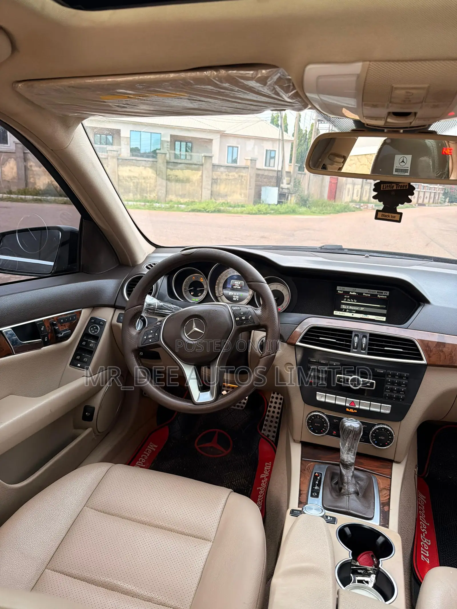 Mercedes-Benz C300 2013 Black