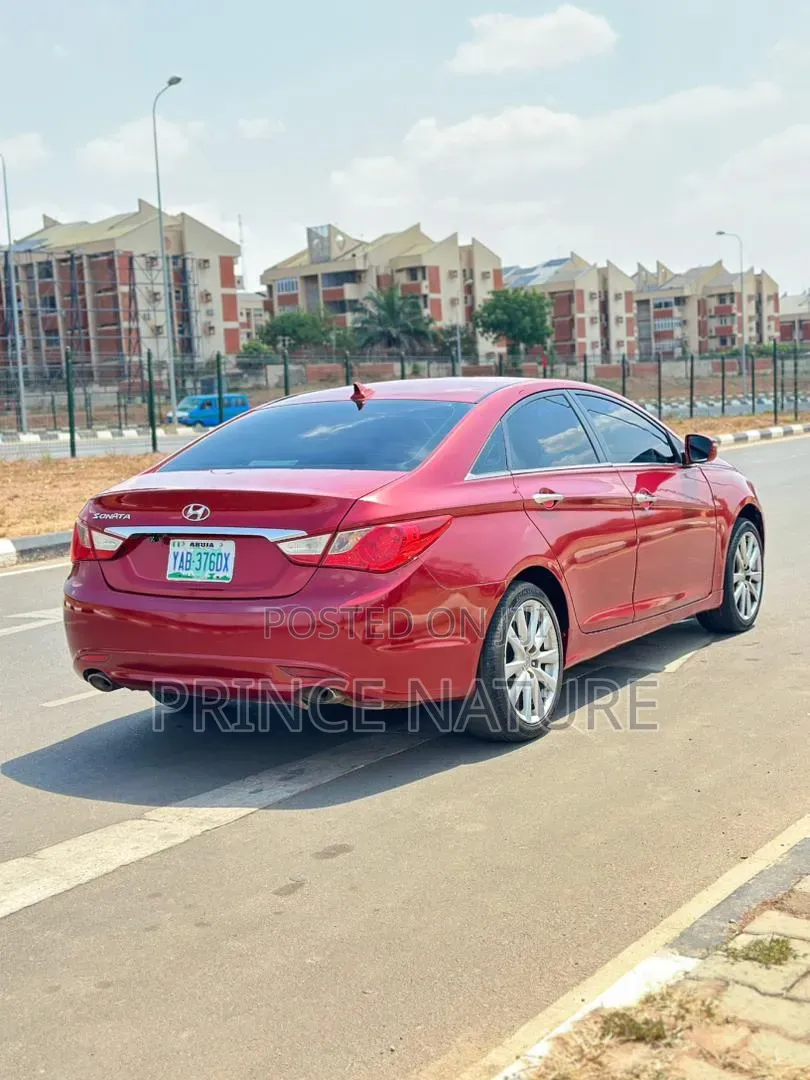 Hyundai Sonata 2012 Red