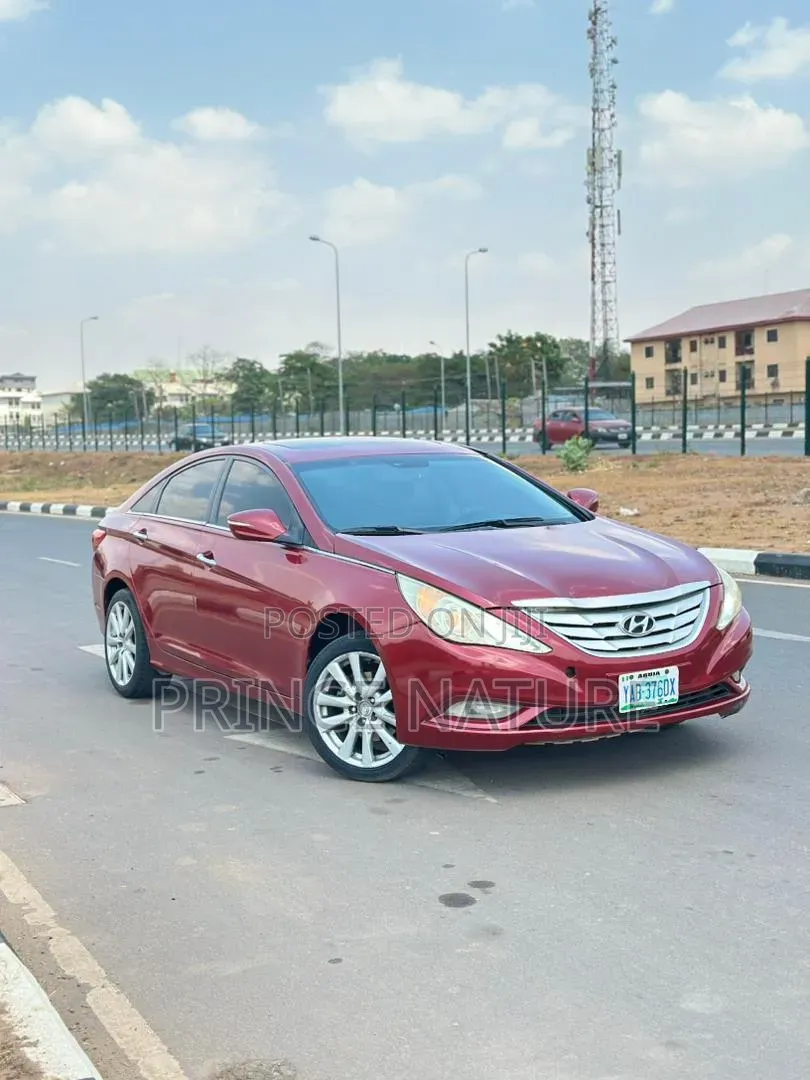 Hyundai Sonata 2012 Red