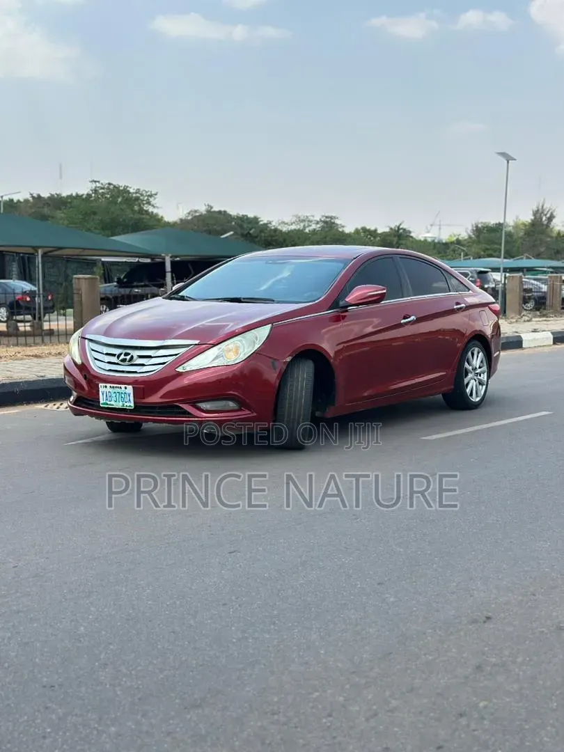 Hyundai Sonata 2012 Red