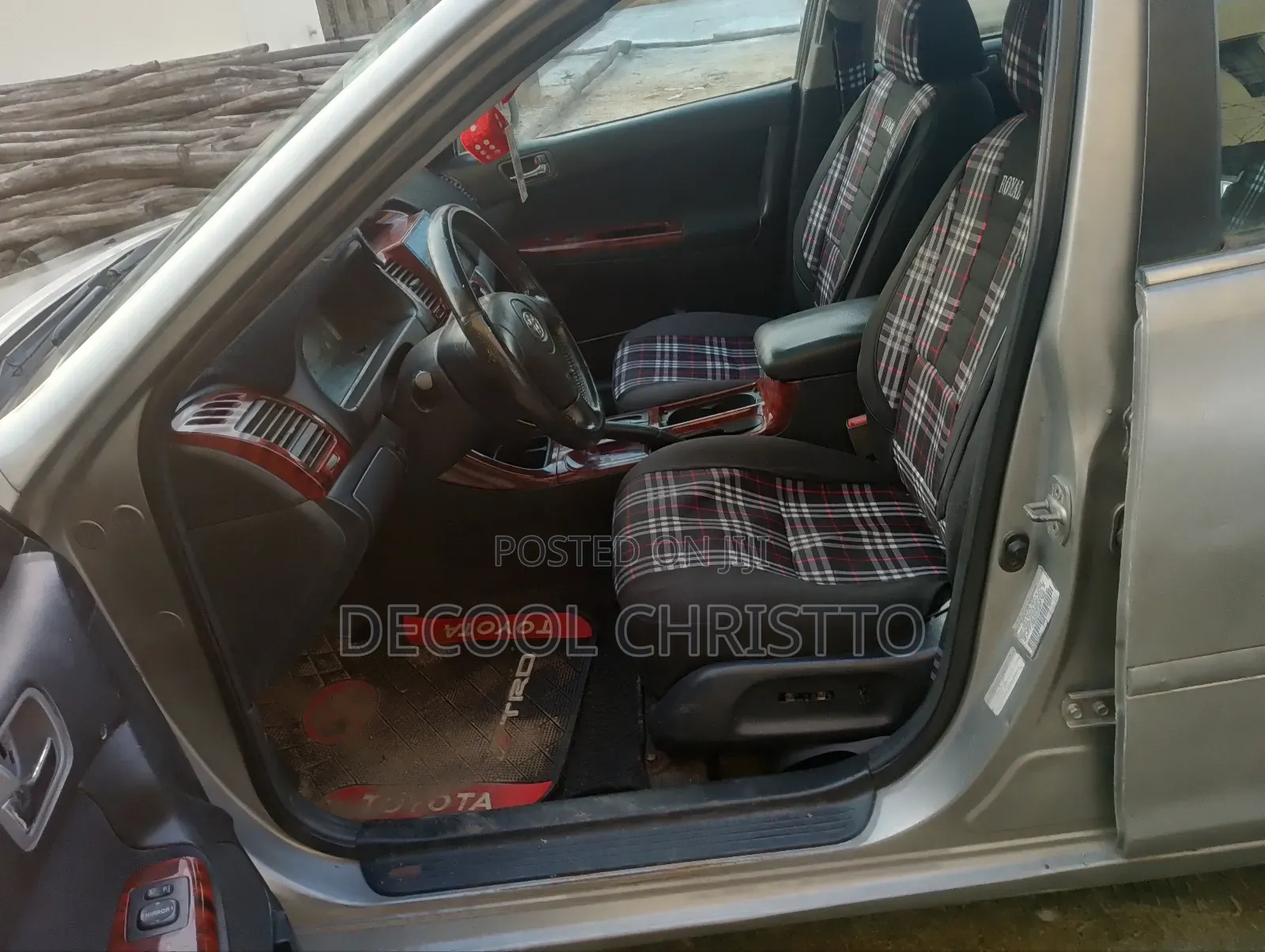 Toyota Camry LE 4dr Sedan (2.4L 4cyl 5M) 2004 Silver