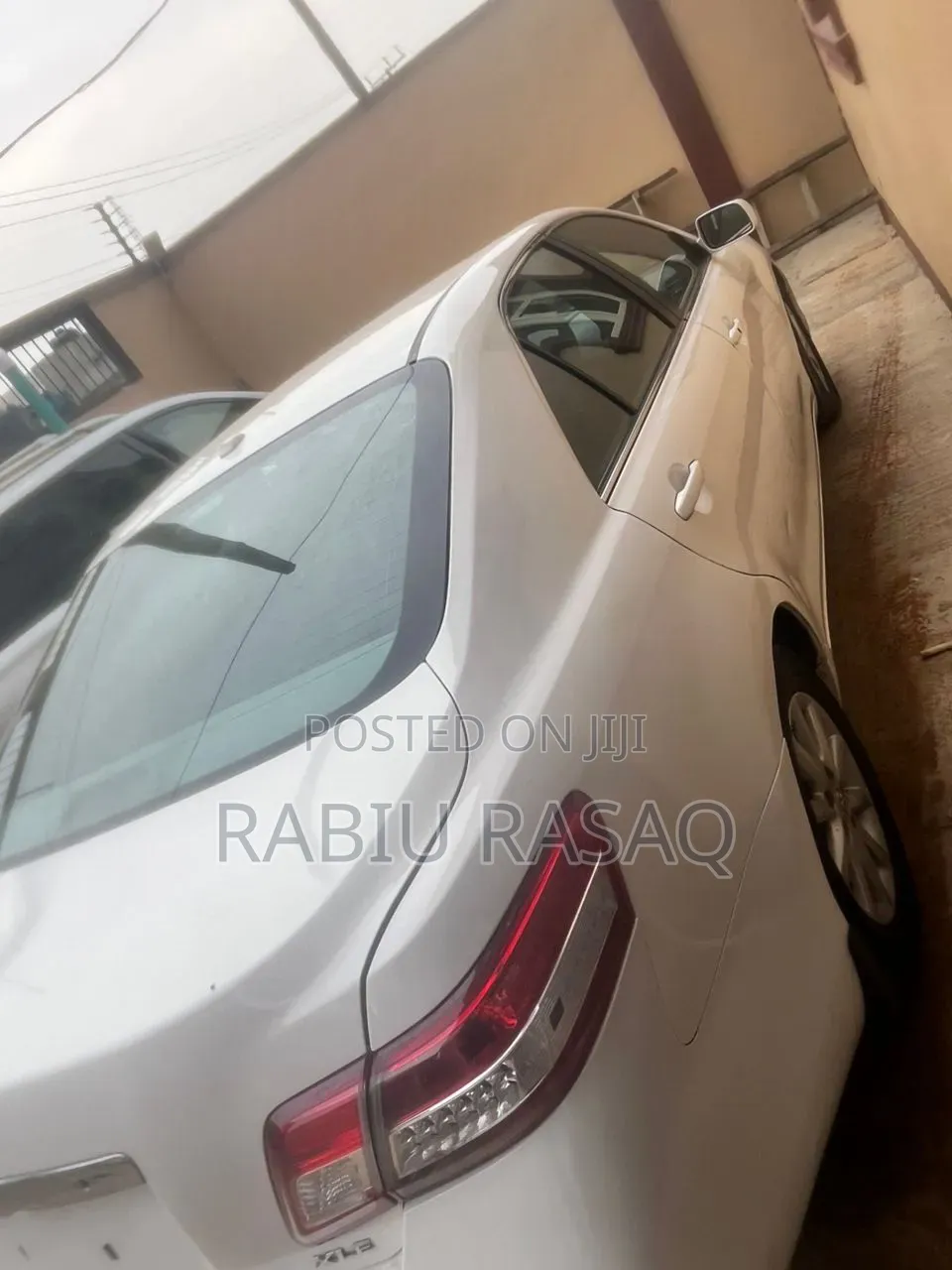 Toyota Camry 2010 White