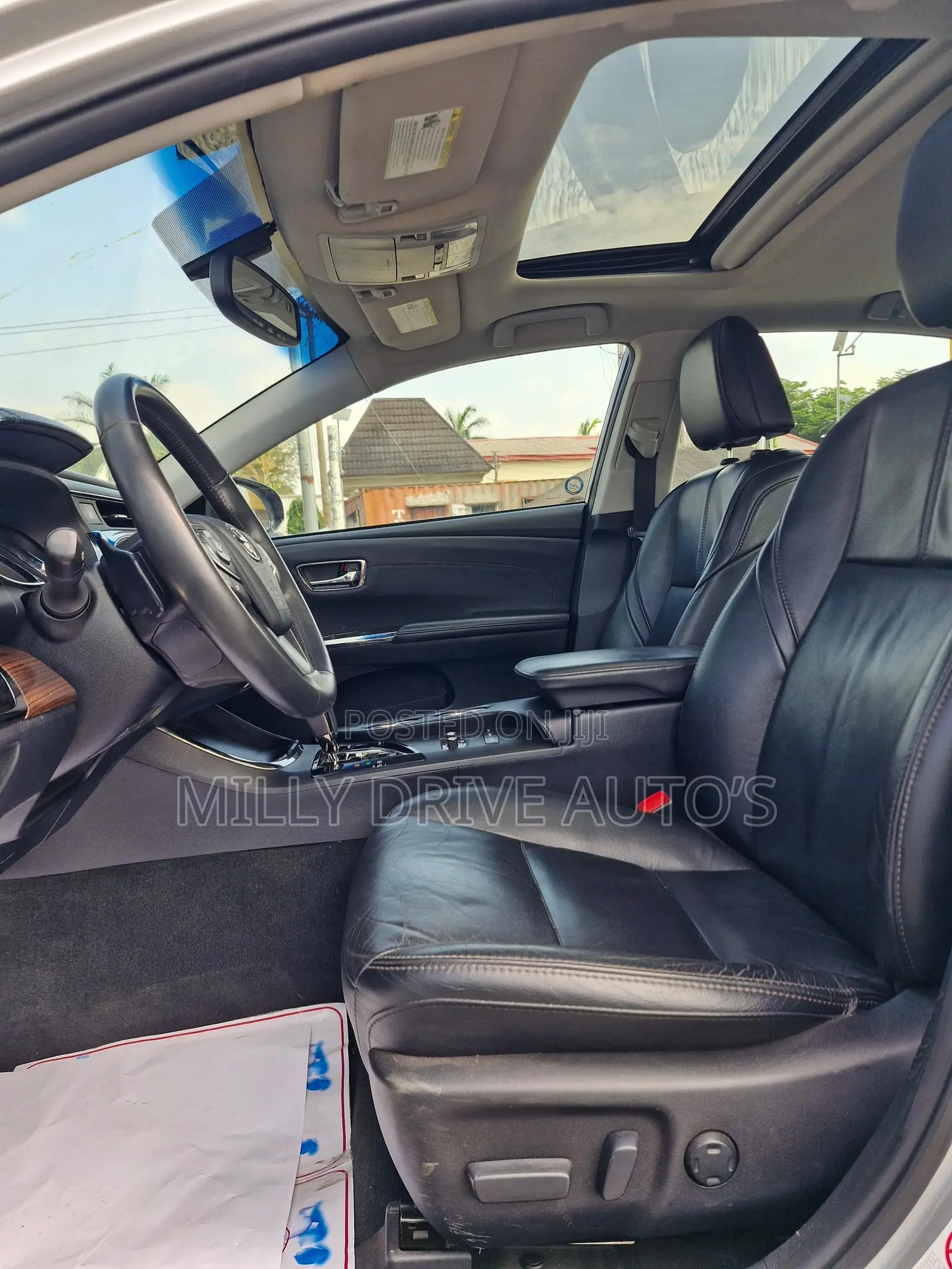 Toyota Avalon XLE Premium 4dr Sedan (3.5L 6cyl 6A) 2014 Silver