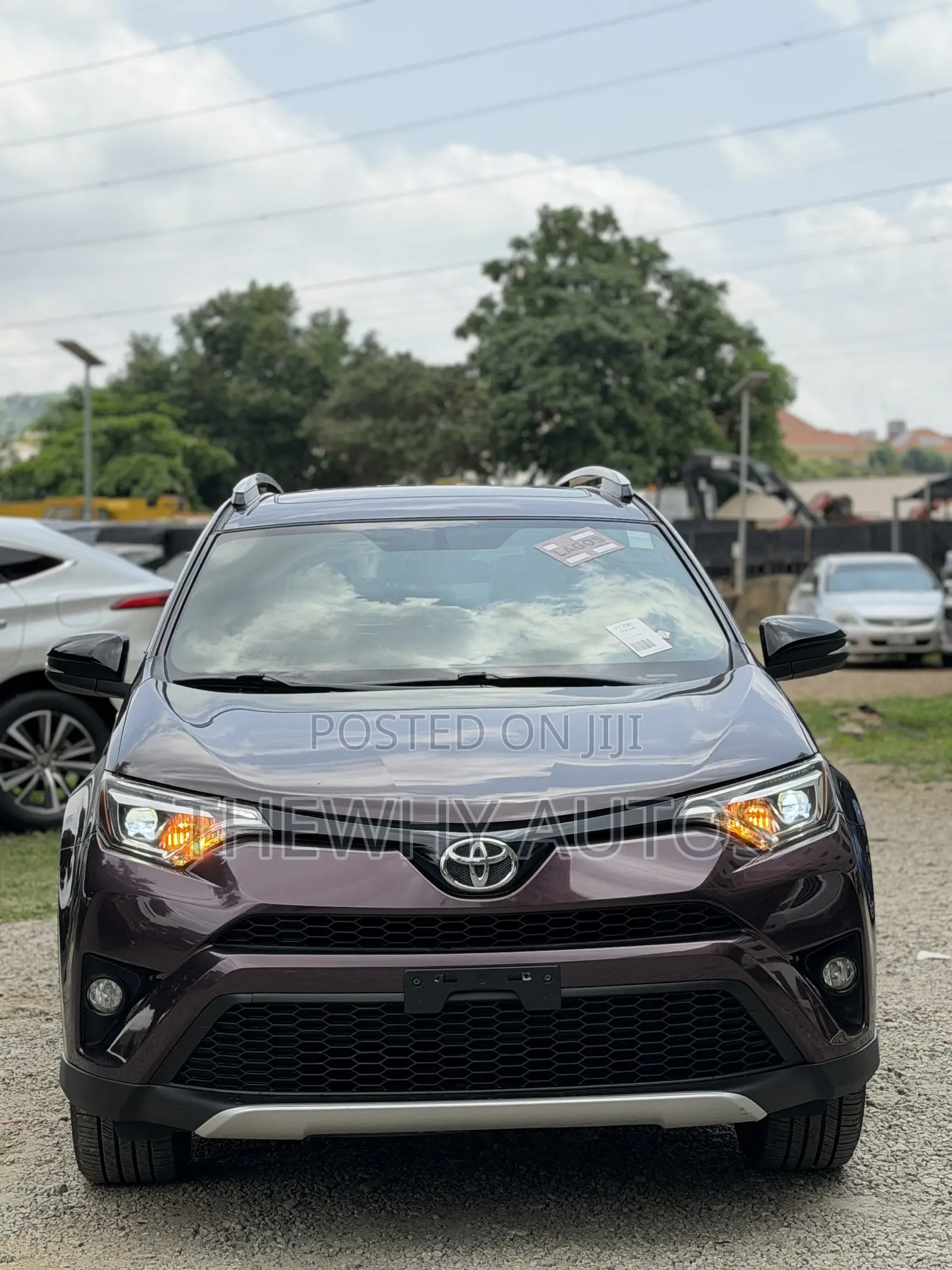 Toyota RAV4 SE FWD (2.5L 4cyl 6A) 2017 Purple