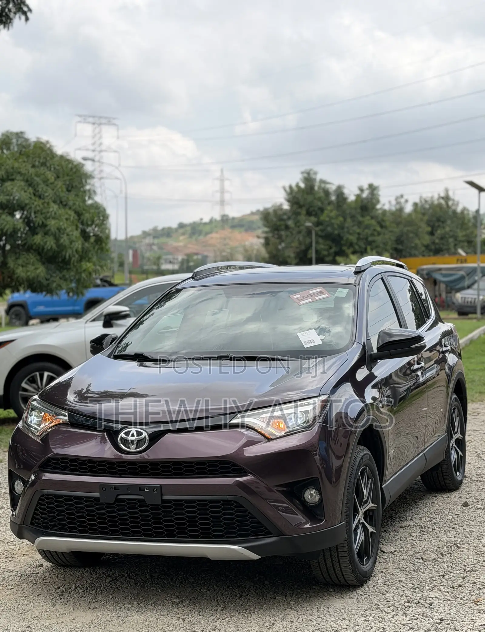Toyota RAV4 SE FWD (2.5L 4cyl 6A) 2017 Purple